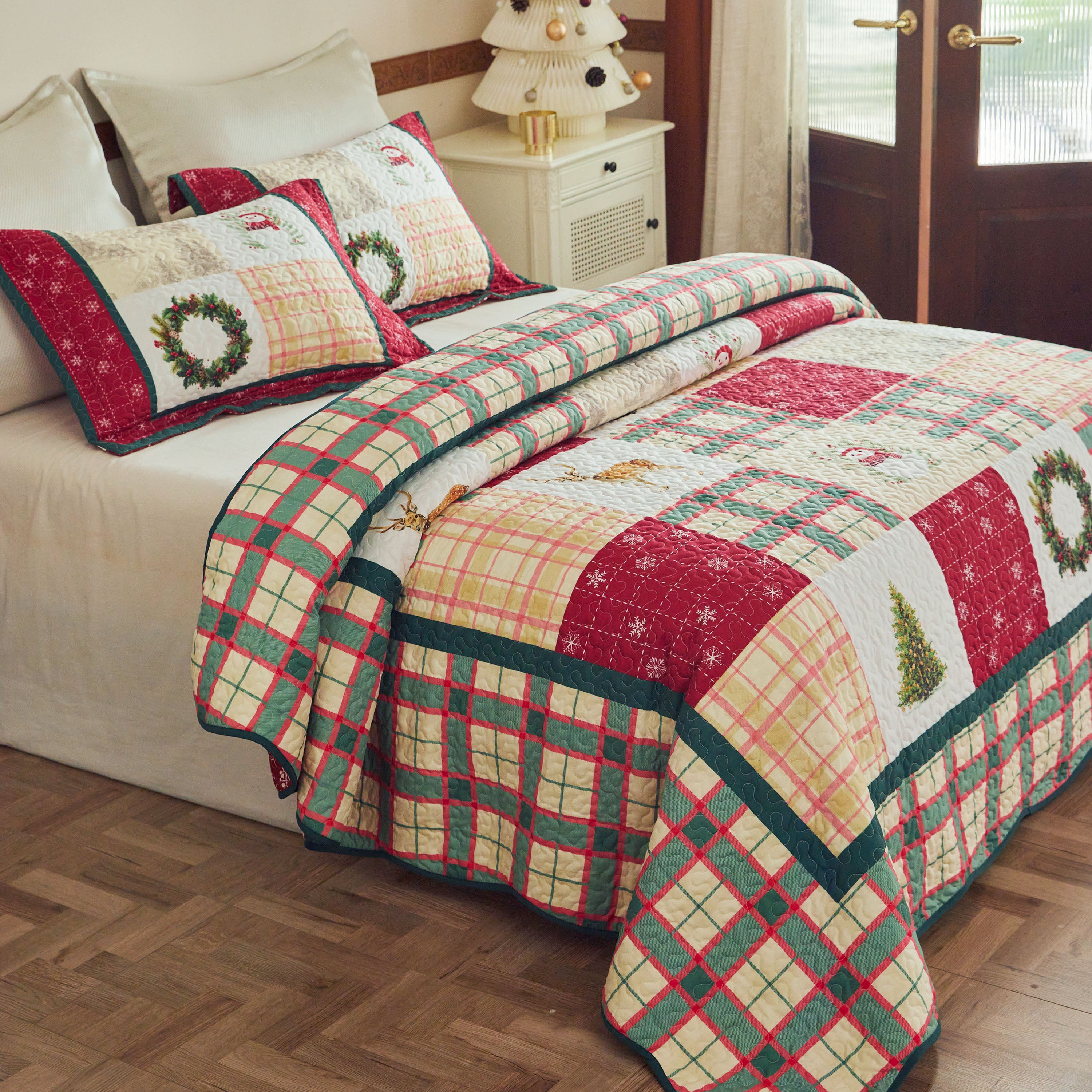 3-Piece Vintage Christmas Plaid Patchwork Quilt Bedspread Set BY227