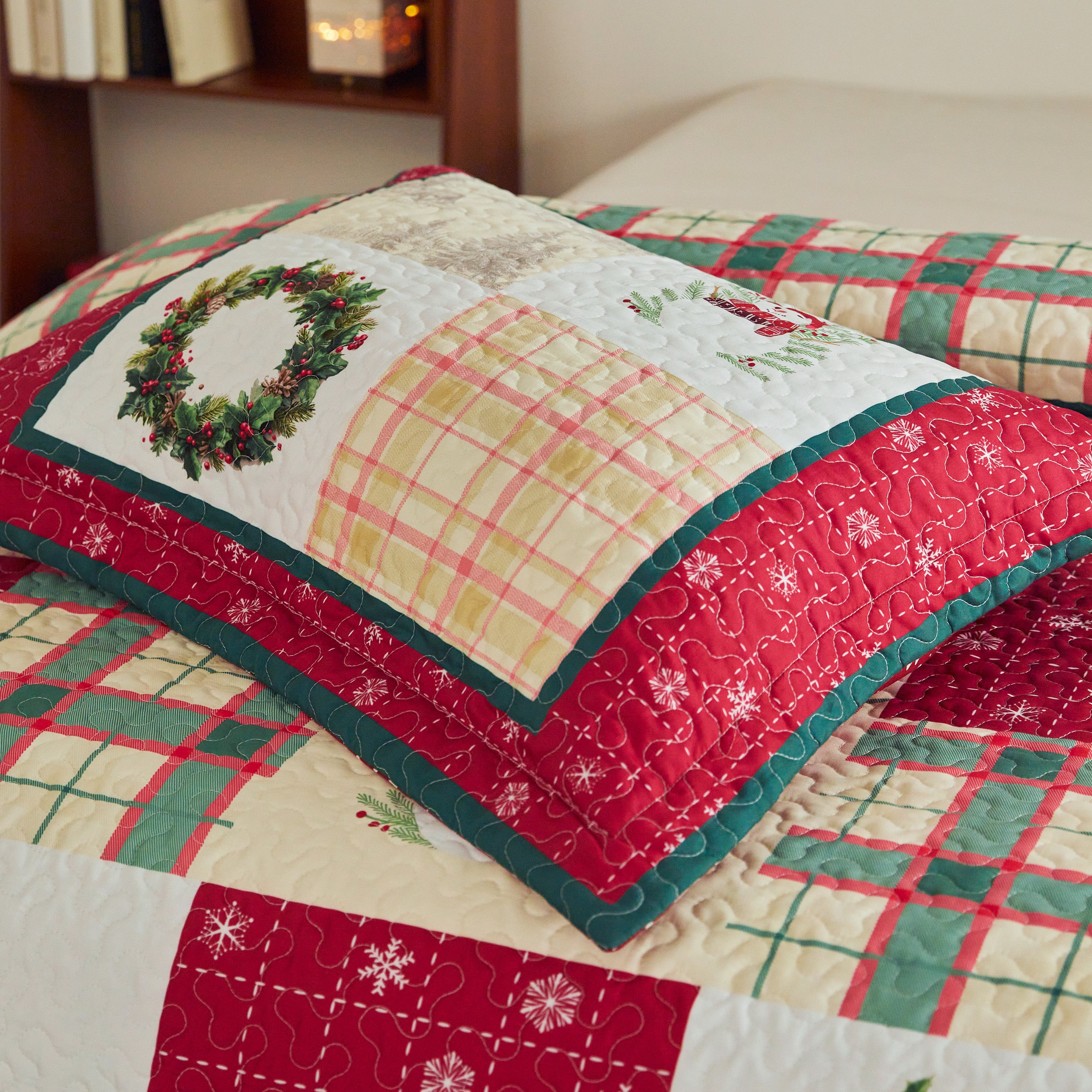 3-Piece Vintage Christmas Plaid Patchwork Quilt Bedspread Set BY227