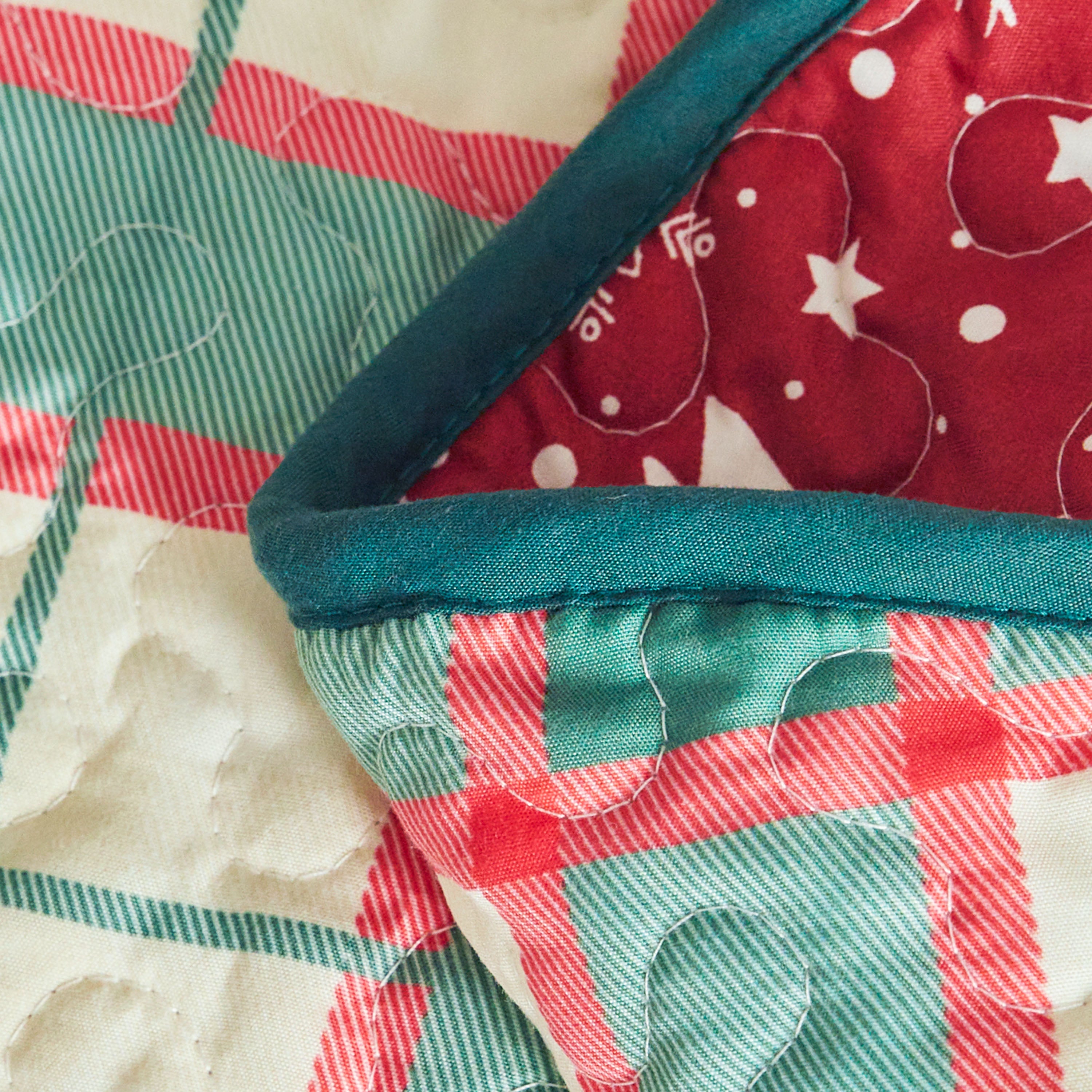3-Piece Vintage Christmas Plaid Patchwork Quilt Bedspread Set BY227