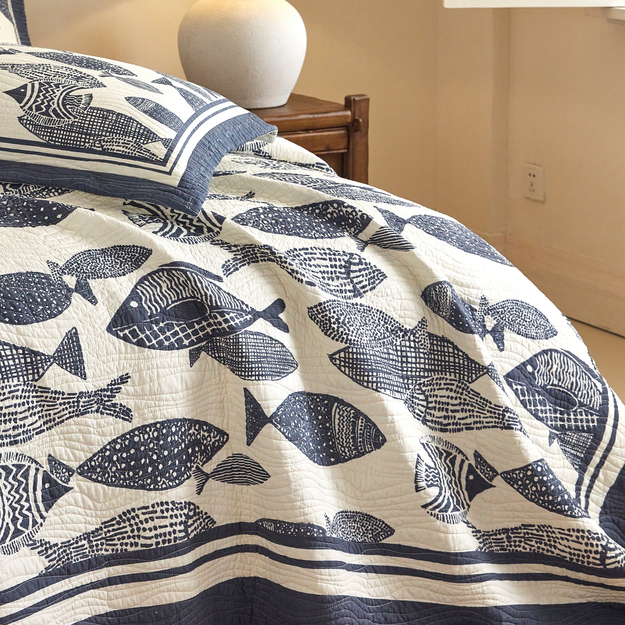 3 Piece 100% Cotton Nautical Fish Print Quilt Set – Coastal Bedspread CP340