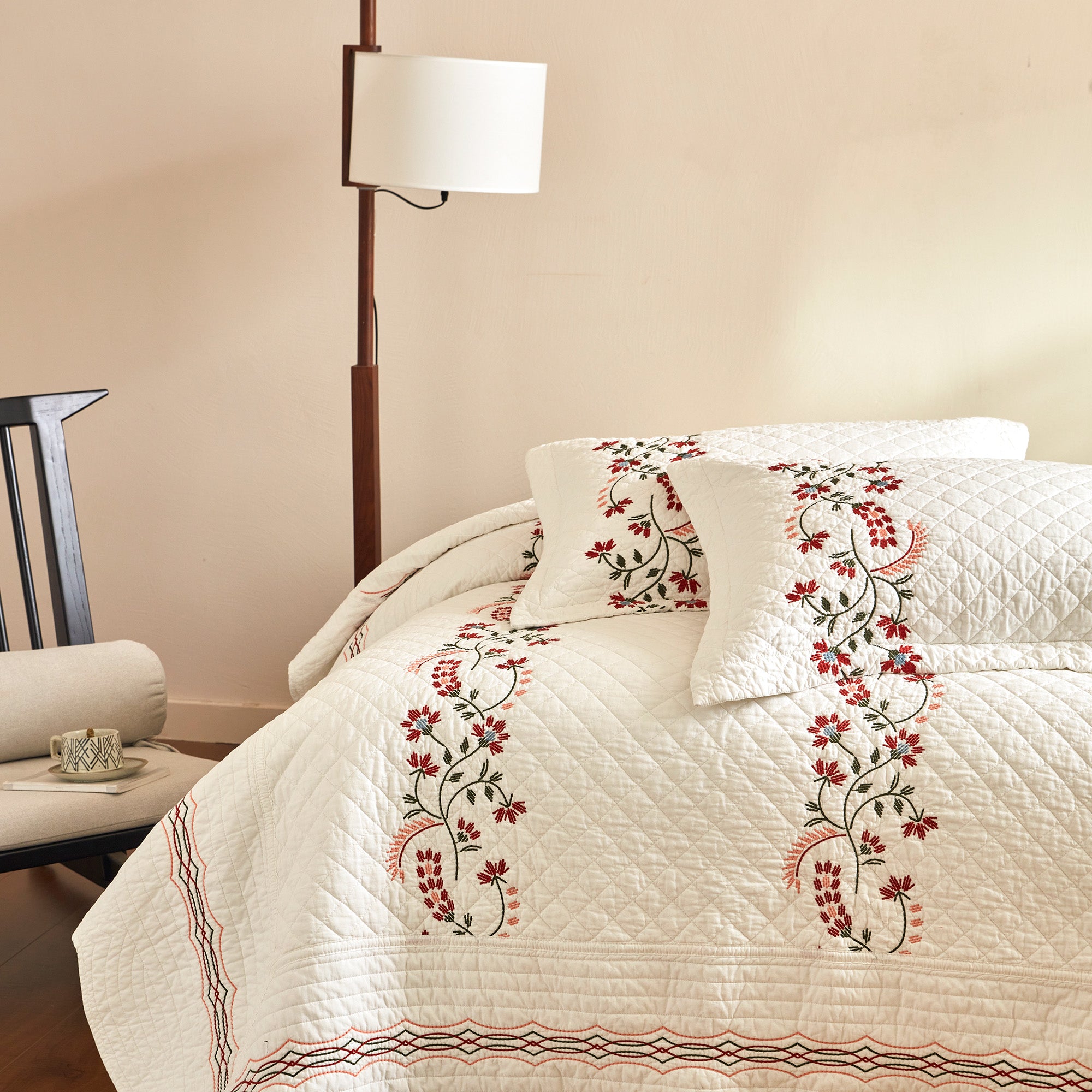 3 Piece Cotton Embroidered Quilt Set – Farmhouse Bedspread TC155