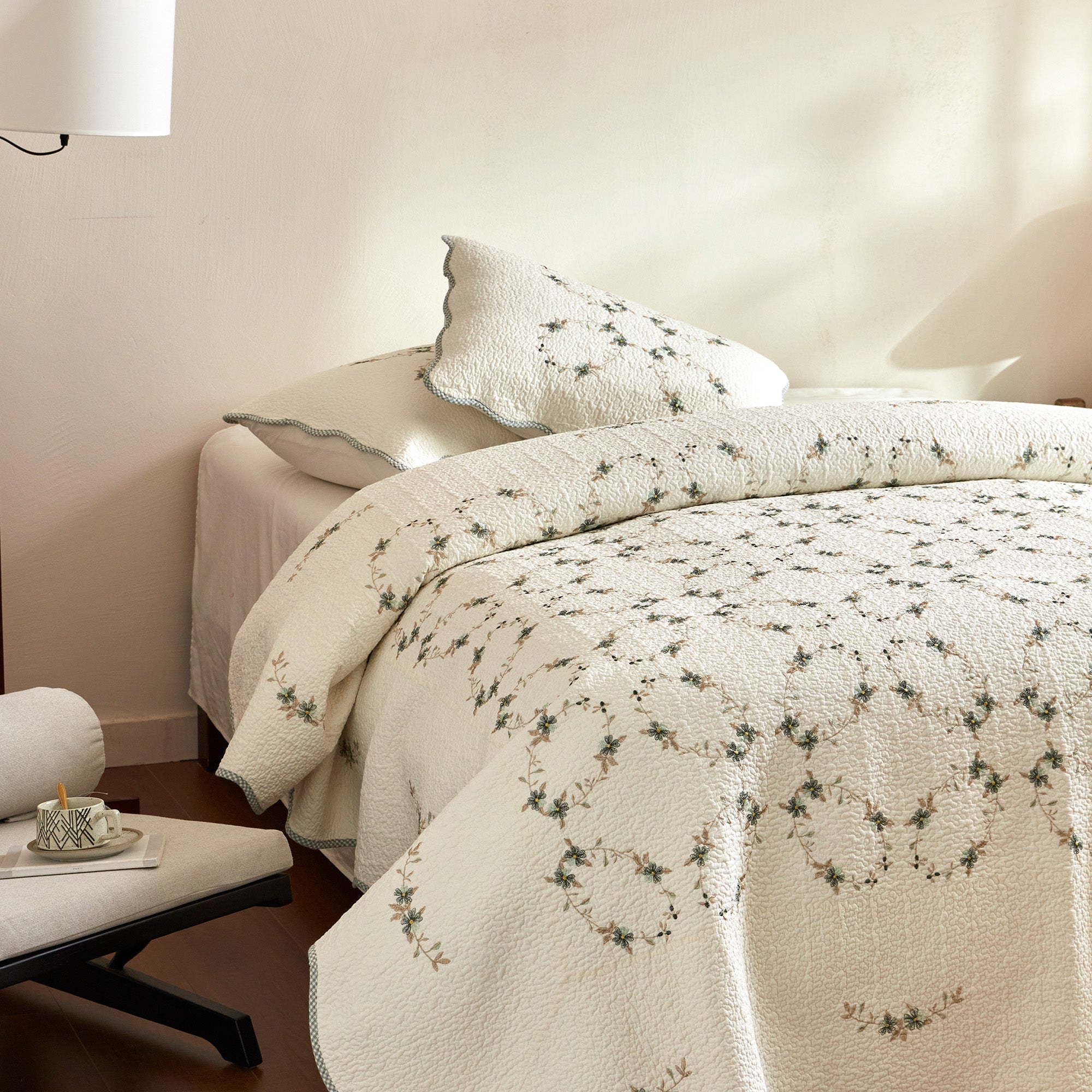 3Pcs Soft Cream Cotton Quilt Bedspread Set European Cottage Style TC153