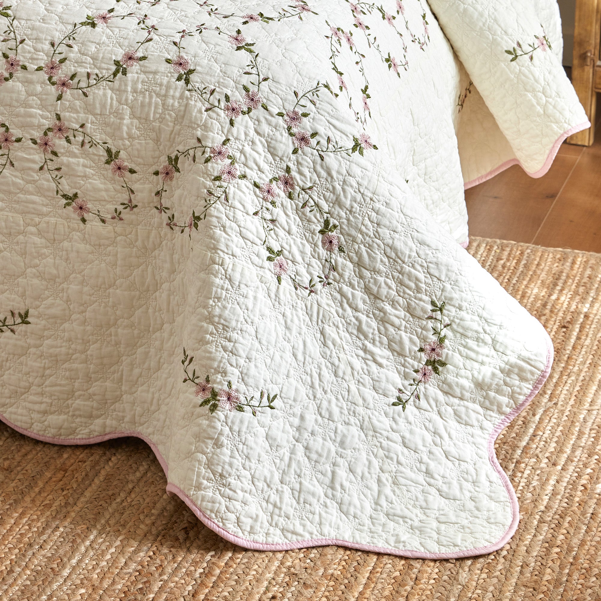 3Pcs Cotton French Country Floral Quilt Bedspread Set Cottagecore Style TC154