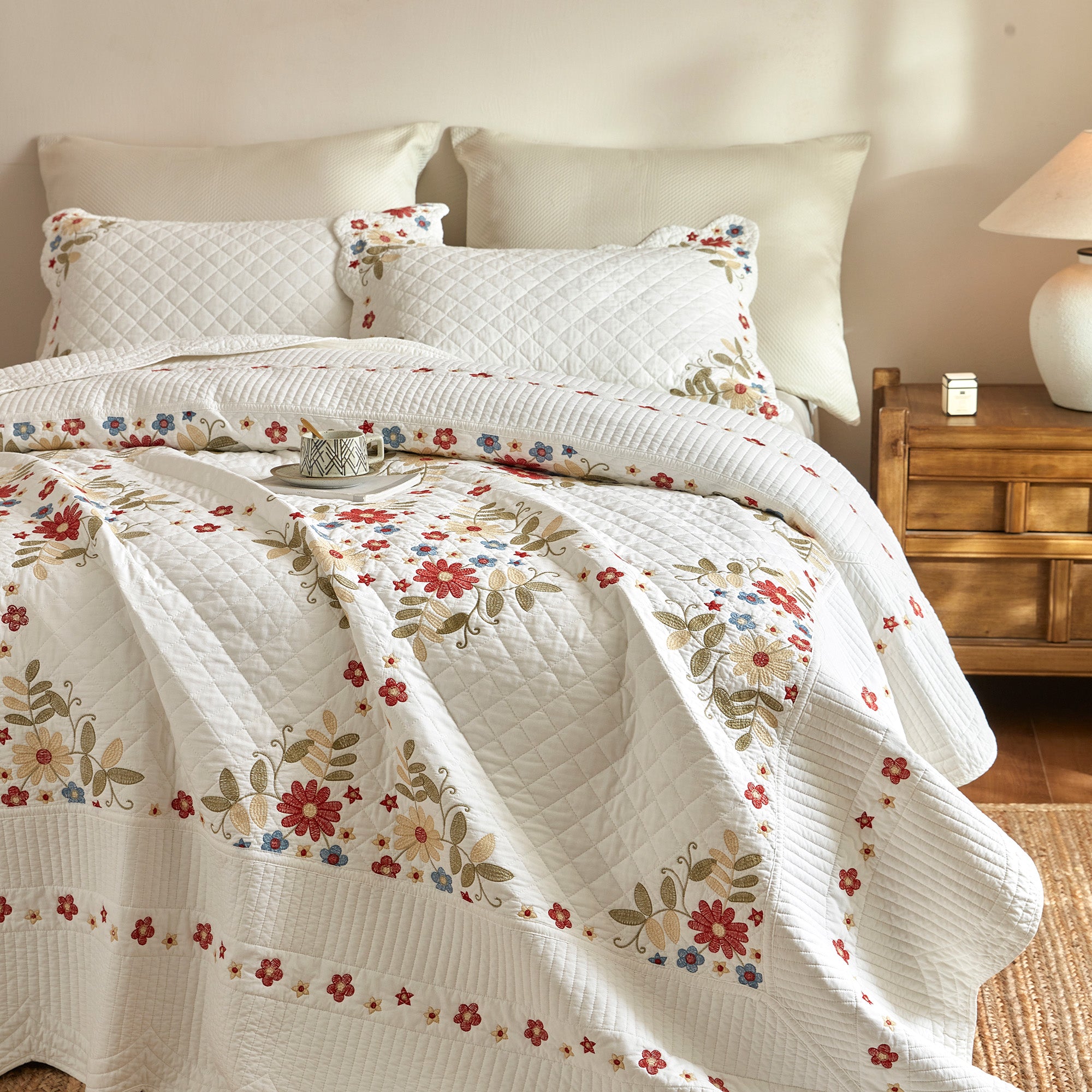 3Pcs Cotton Cottage Floral Quilt Bedspread Set Classic Farmhouse Style TC156