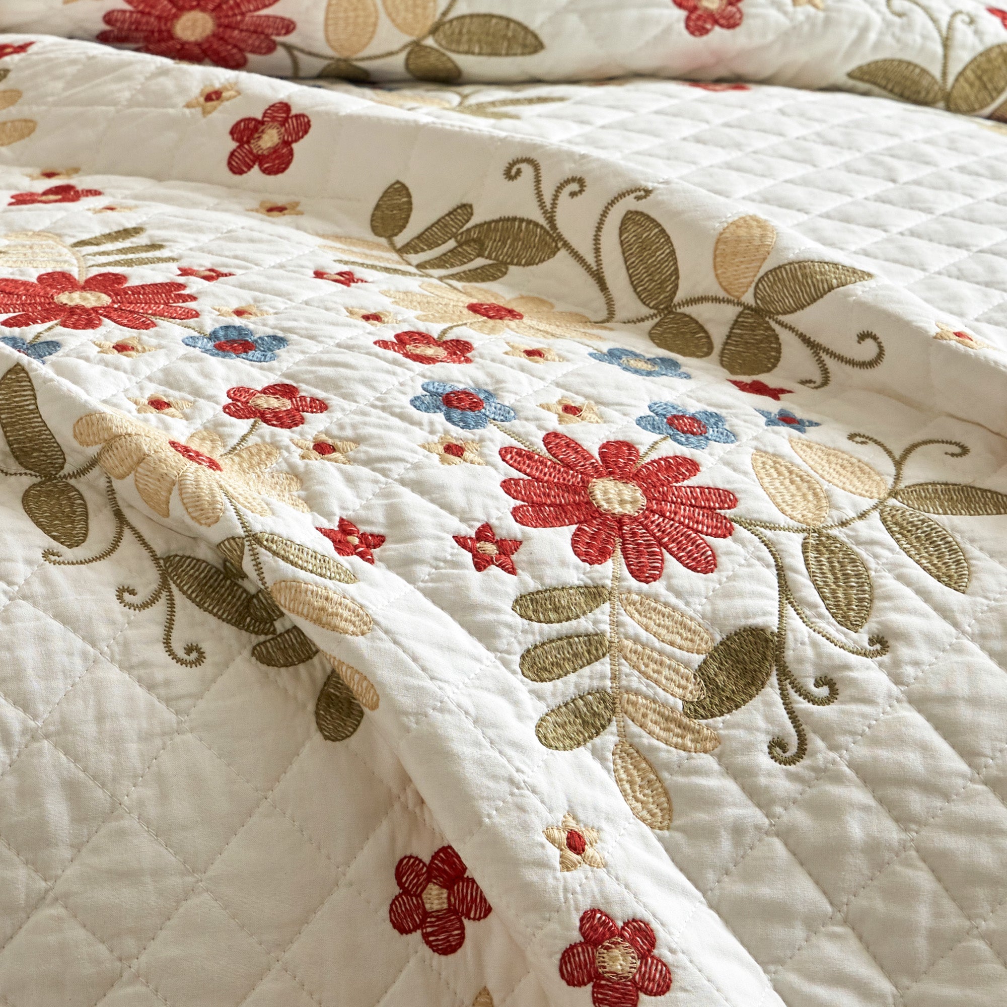 3Pcs Cotton Cottage Floral Quilt Bedspread Set Classic Farmhouse Style TC156