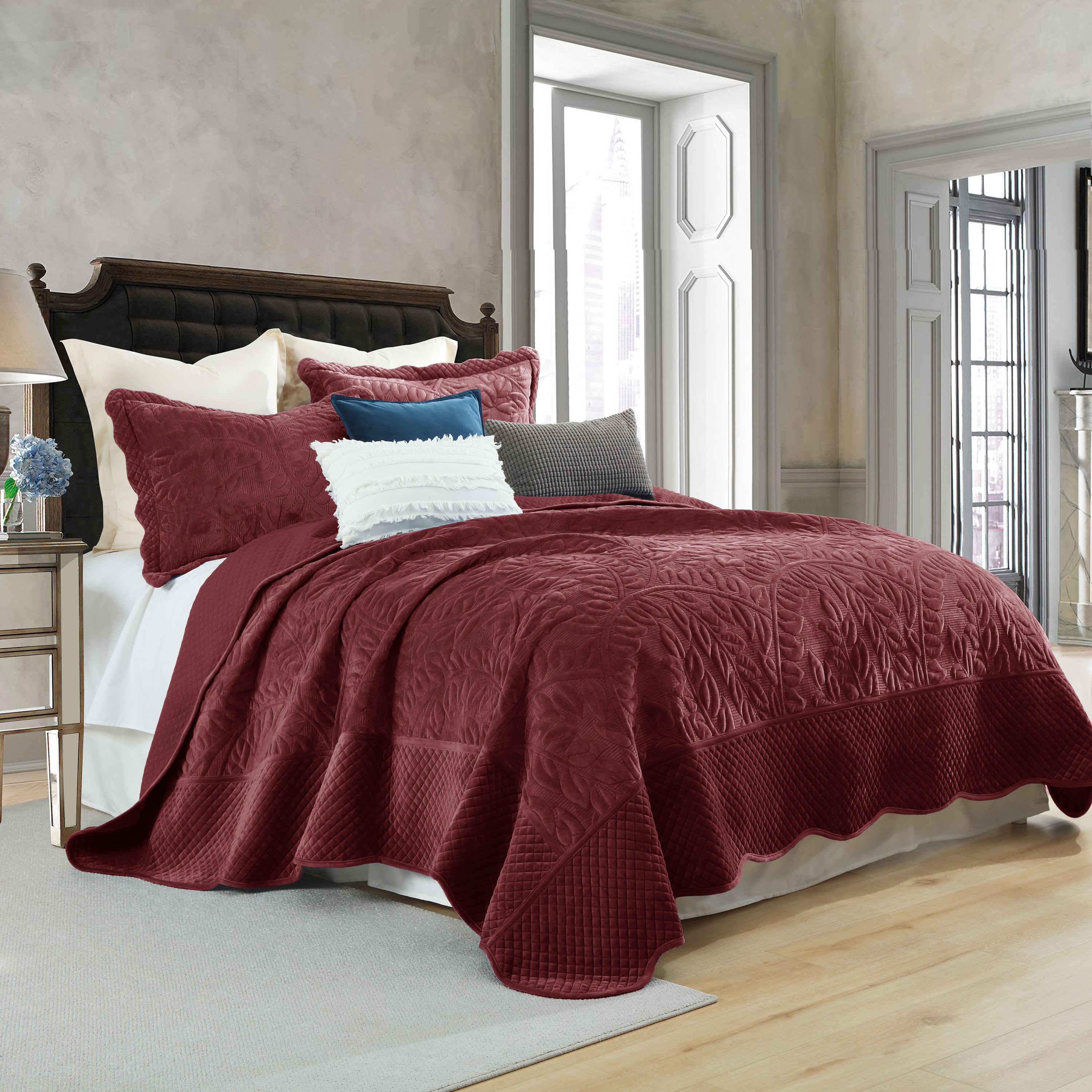 3 Piece Oversized Luxury Velvet Quilt Set Leaf Embroidered Bedspread
