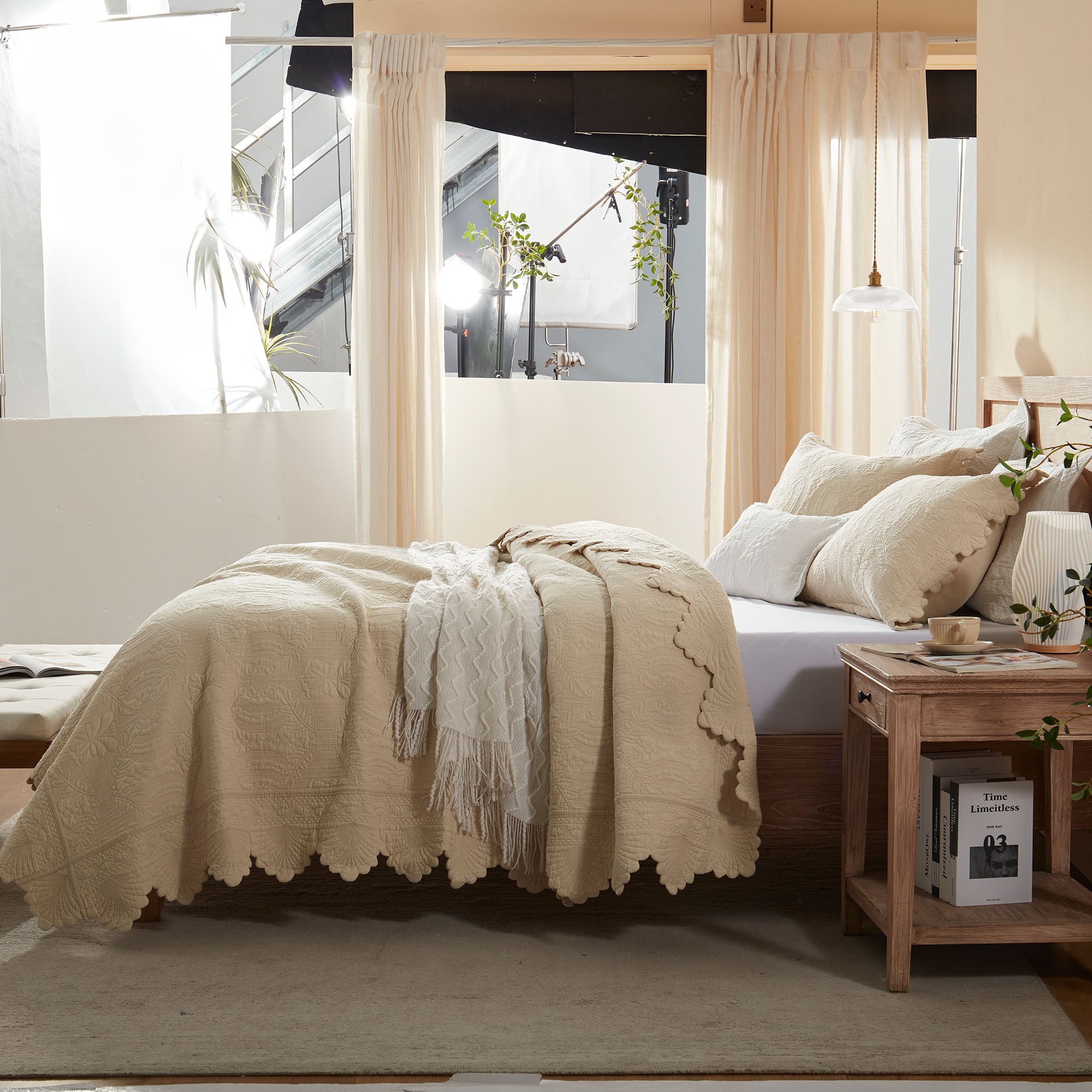 Embroidered Quilt Set – 3 Piece Oversized Bedspread, 100% Cotton TL140