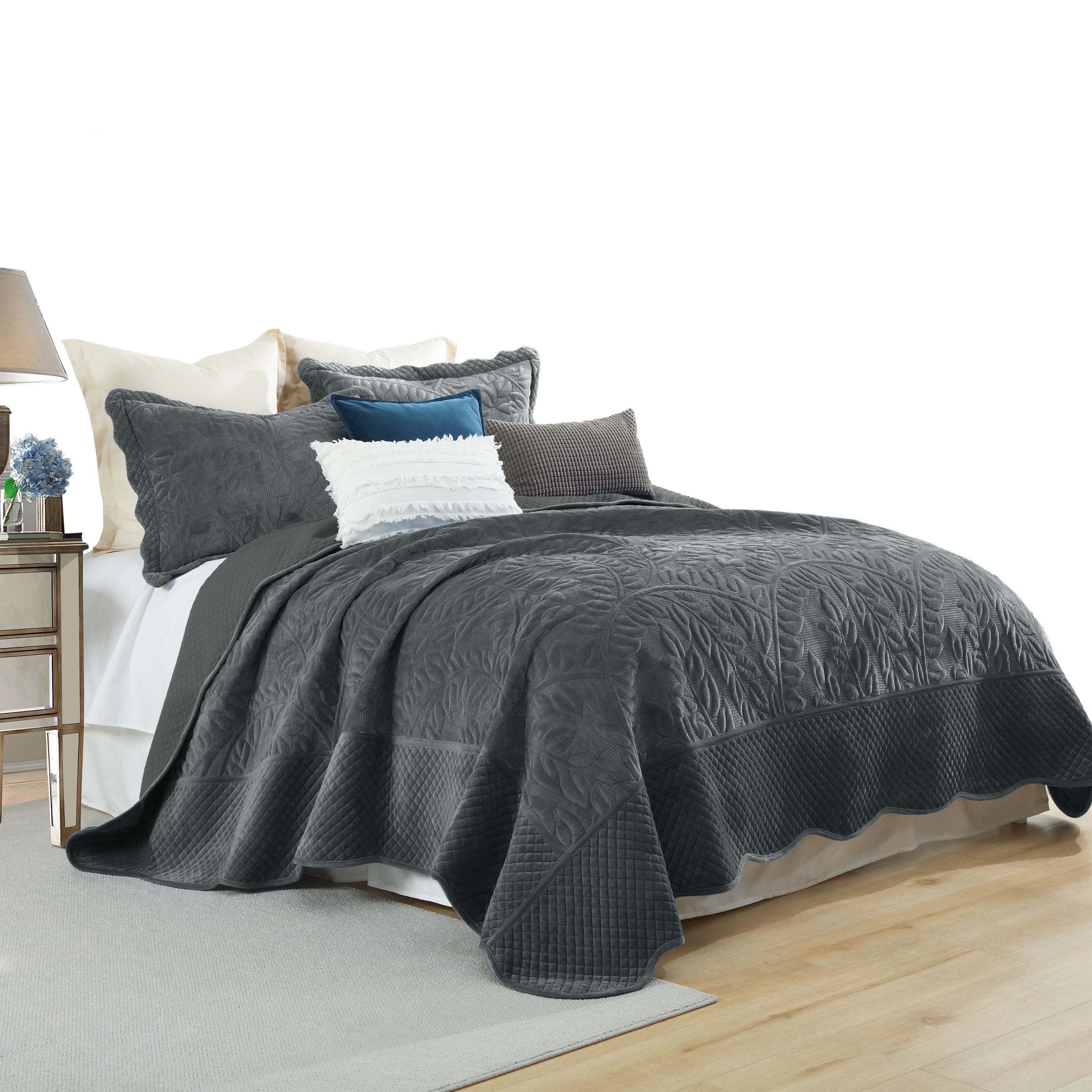 3 Piece Oversized Luxury Velvet Quilt Set Leaf Embroidered Bedspread