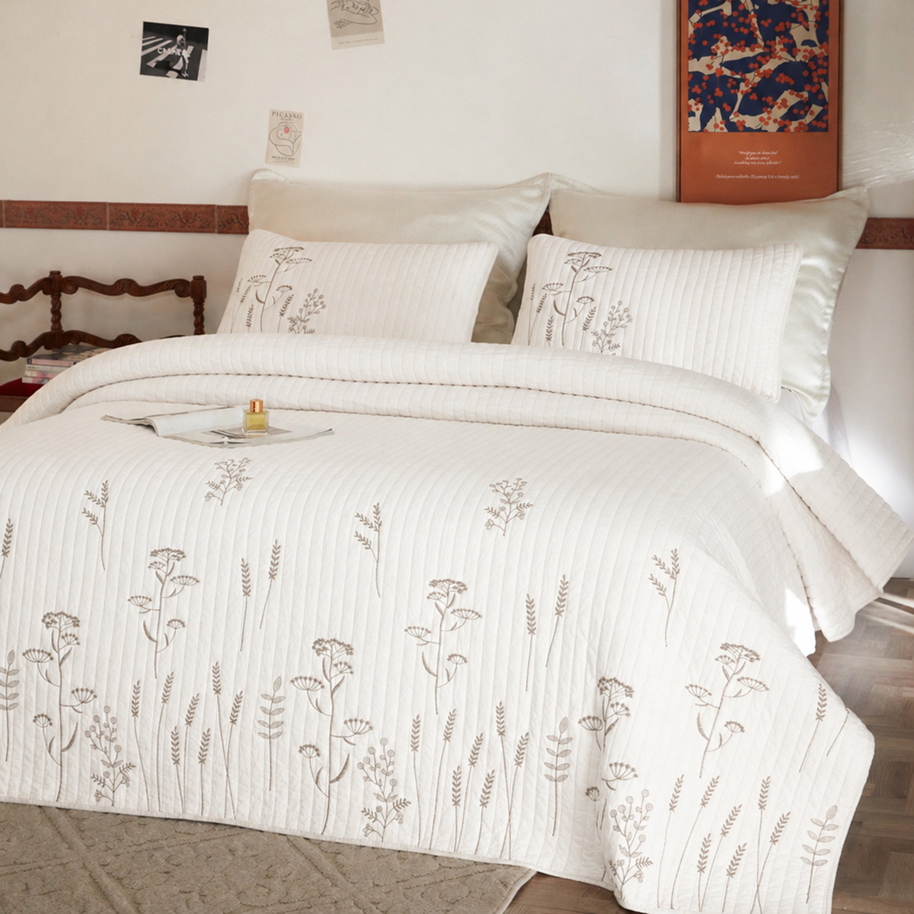 3 Piece 100% Cotton Floral Embroidered Quilt Bedspread Set TC157