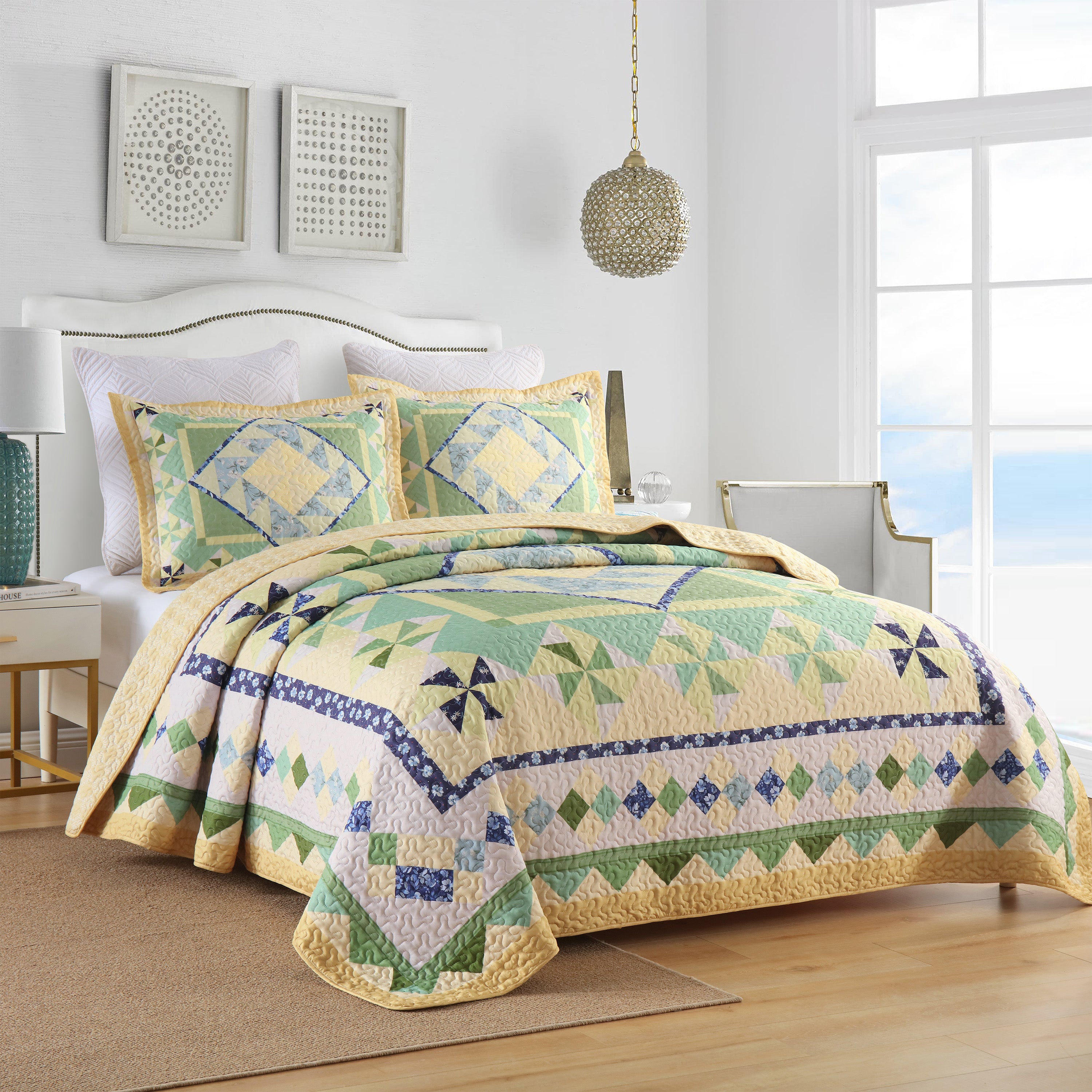 3 Piece Patchwork Quilt Set, Geometric Bedspread Lightweight B197