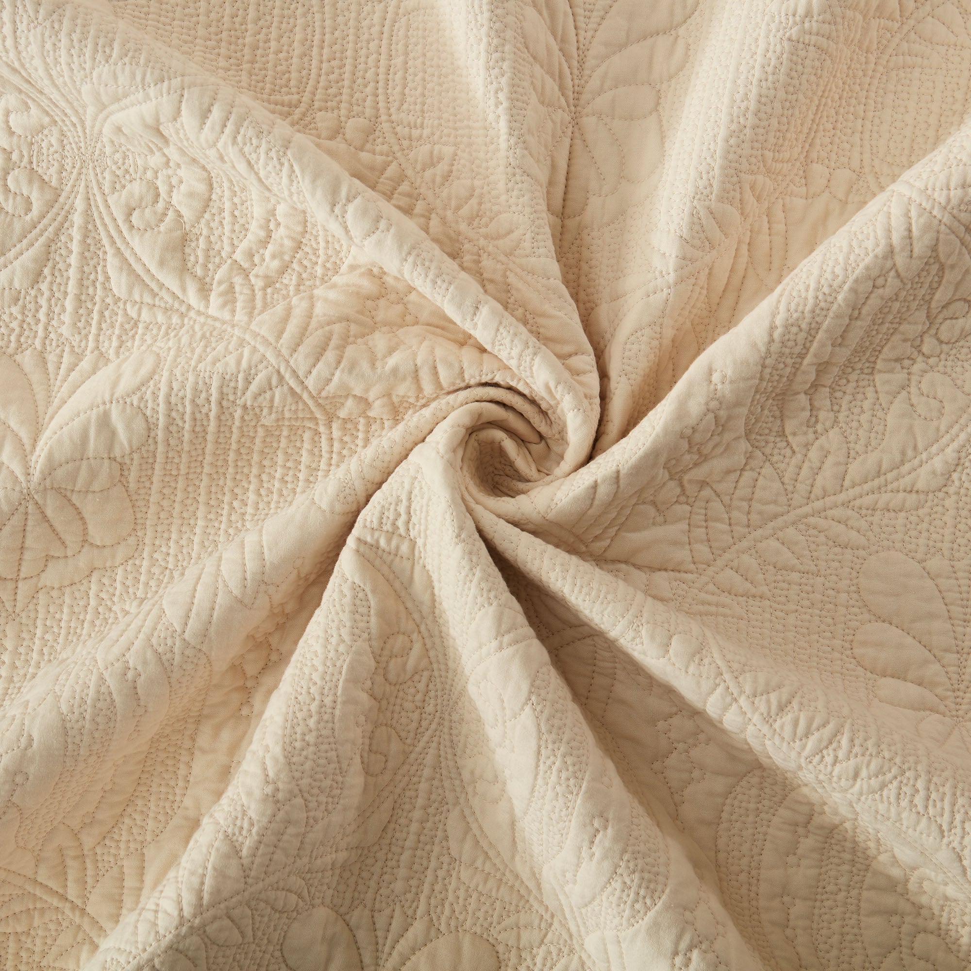 Embroidered Quilt Set – 3 Piece Oversized Bedspread, 100% Cotton TL140