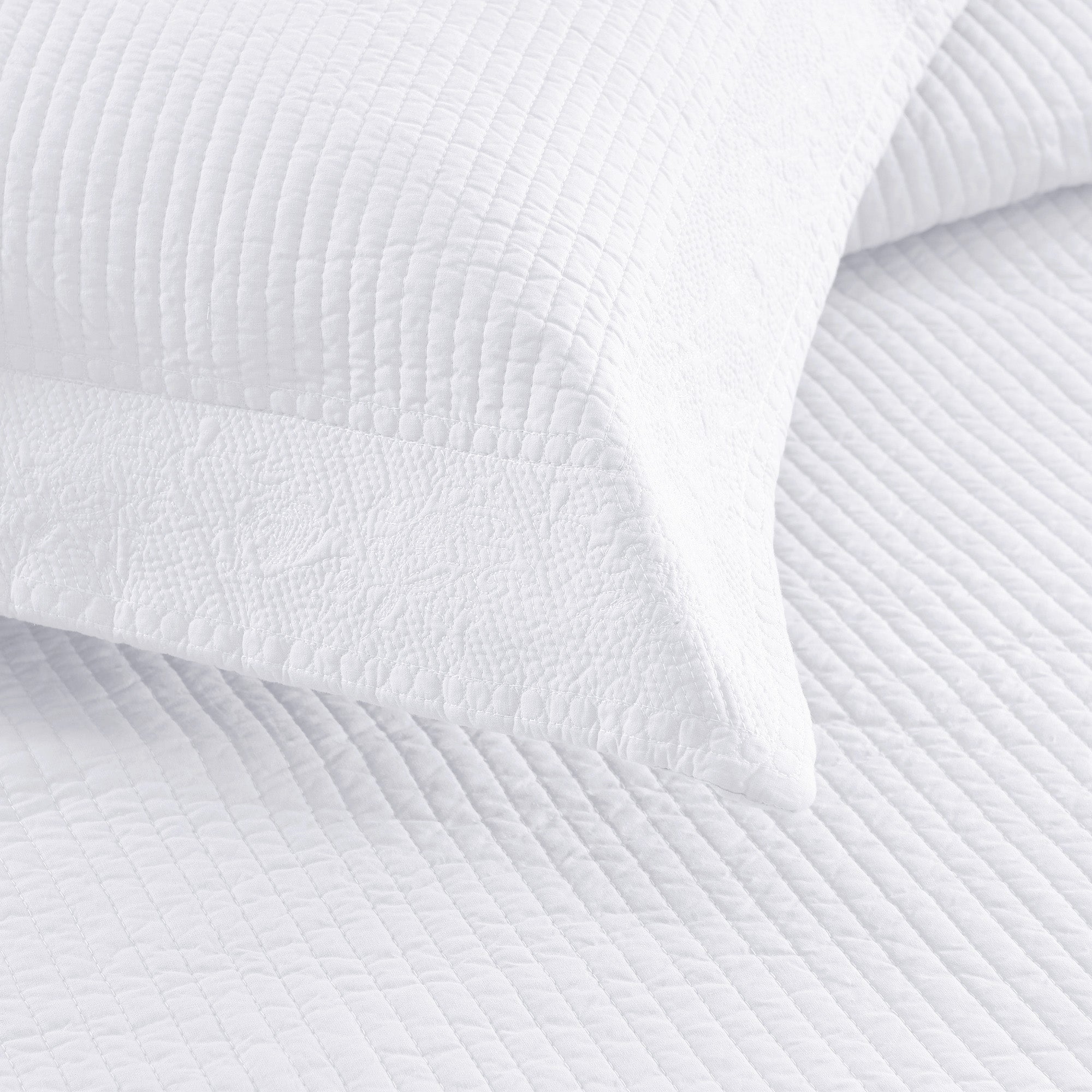 Luxury Embroidered 100% Cotton Quilt Set - 3 Piece Bedspread
