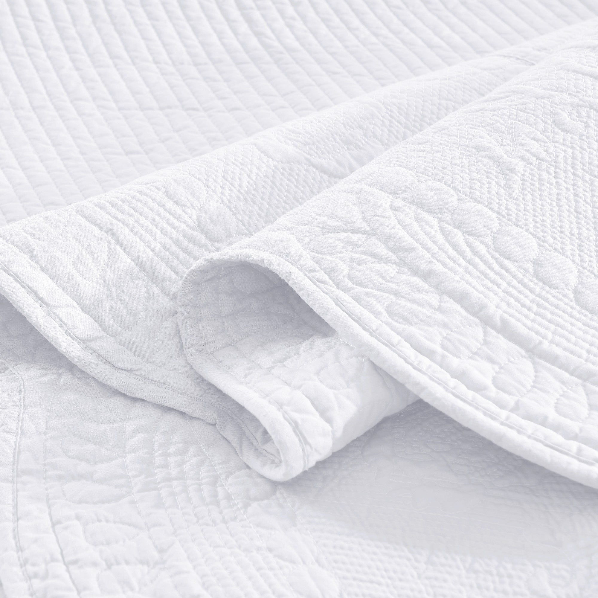 Luxury Embroidered 100% Cotton Quilt Set - 3 Piece Bedspread