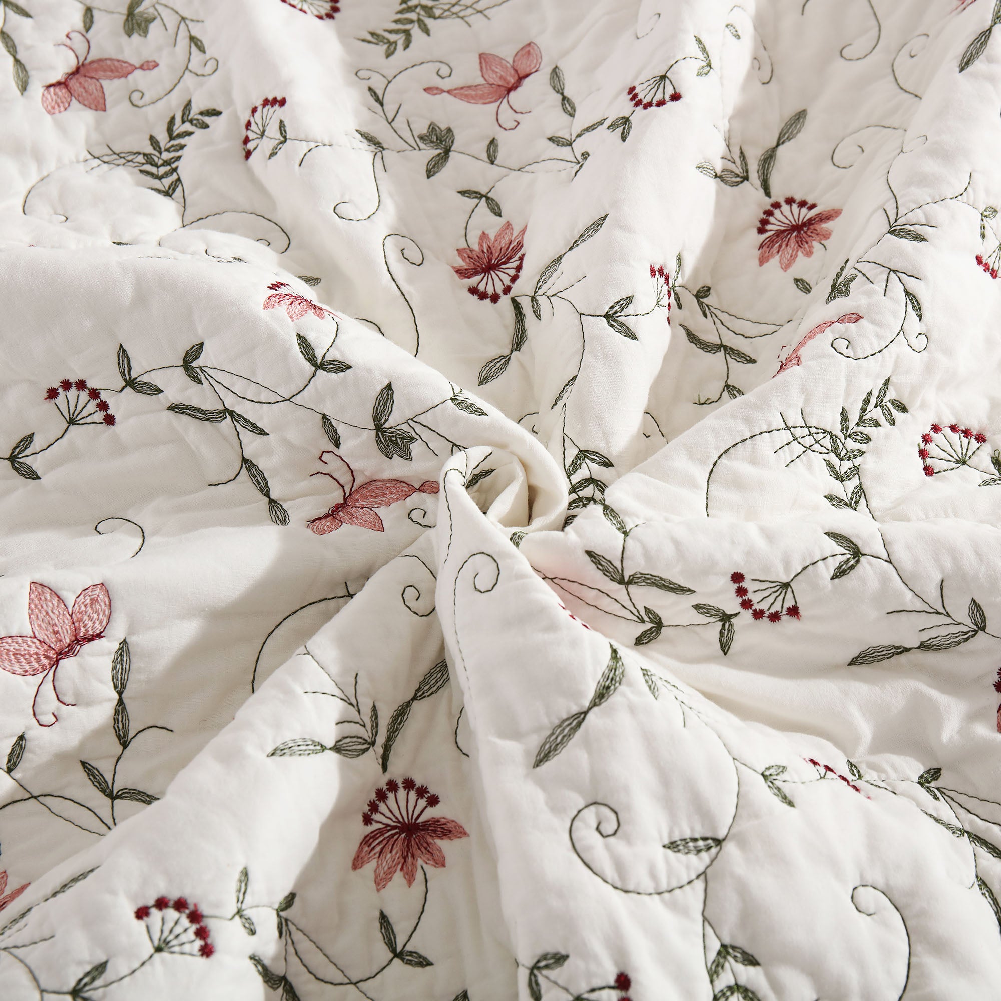 3 Piece Oversized 100% Cotton Embroidered Floral Quilt Bedspread Set TC13500