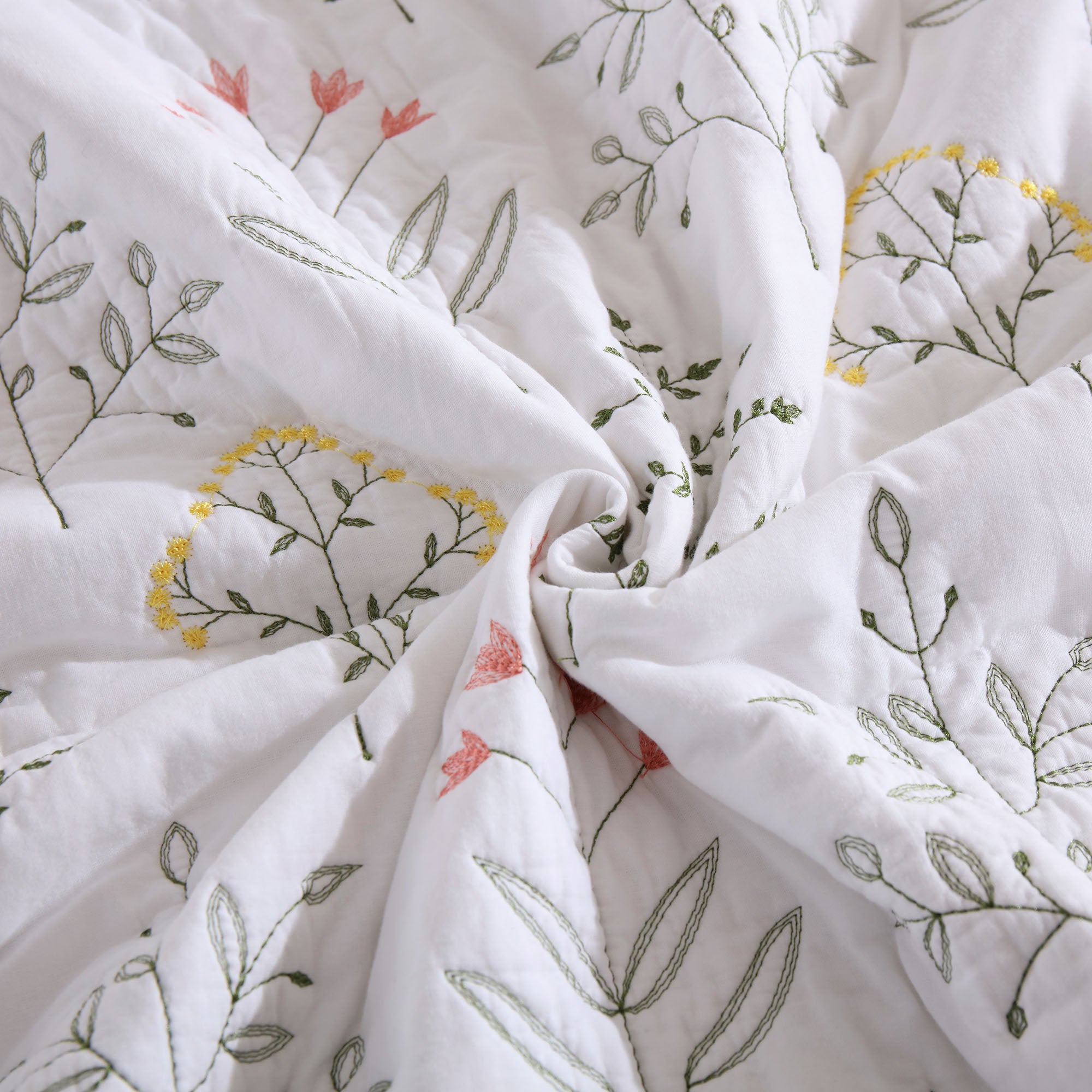 Oversized 3 Piece 100% Cotton Botanical Embroidered Quilt Set – Farmhouse Bedspread TL139