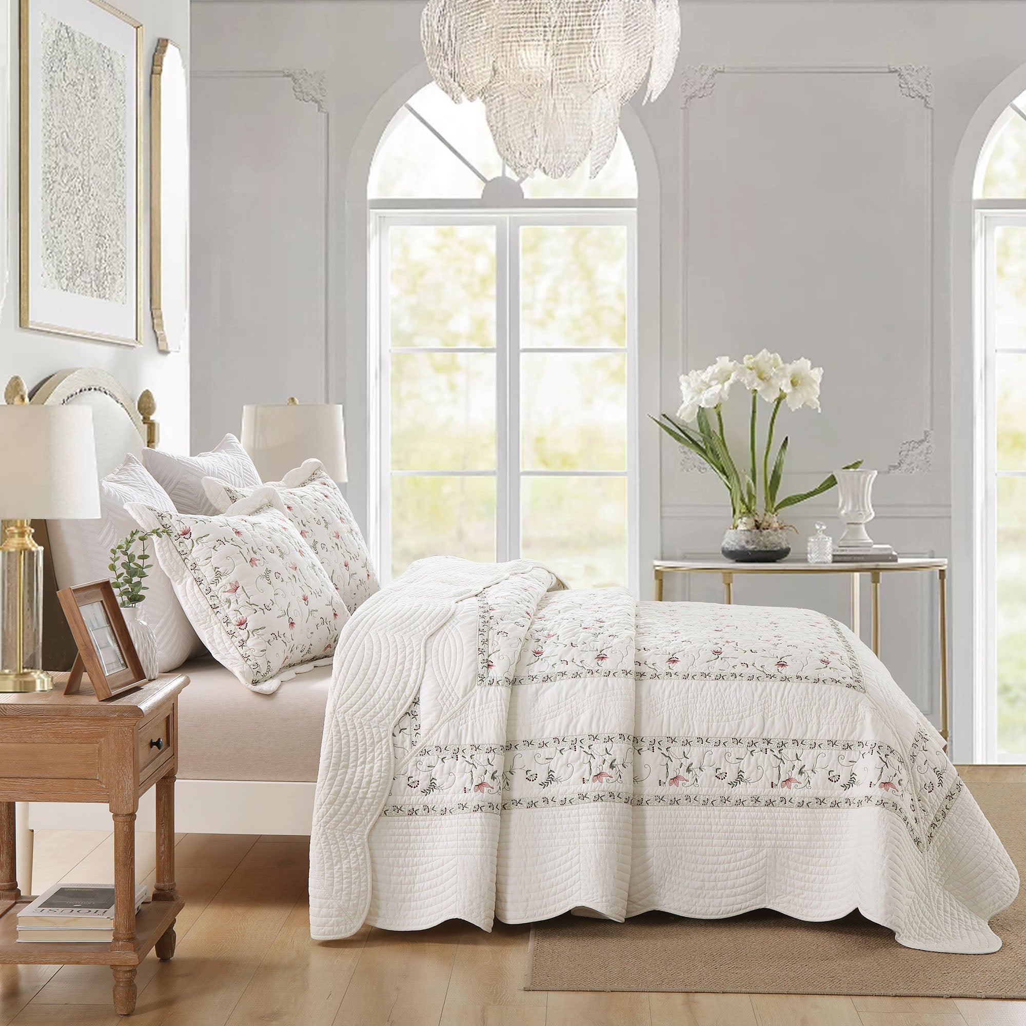 3 Piece Oversized 100% Cotton Embroidered Floral Quilt Bedspread Set TC13500
