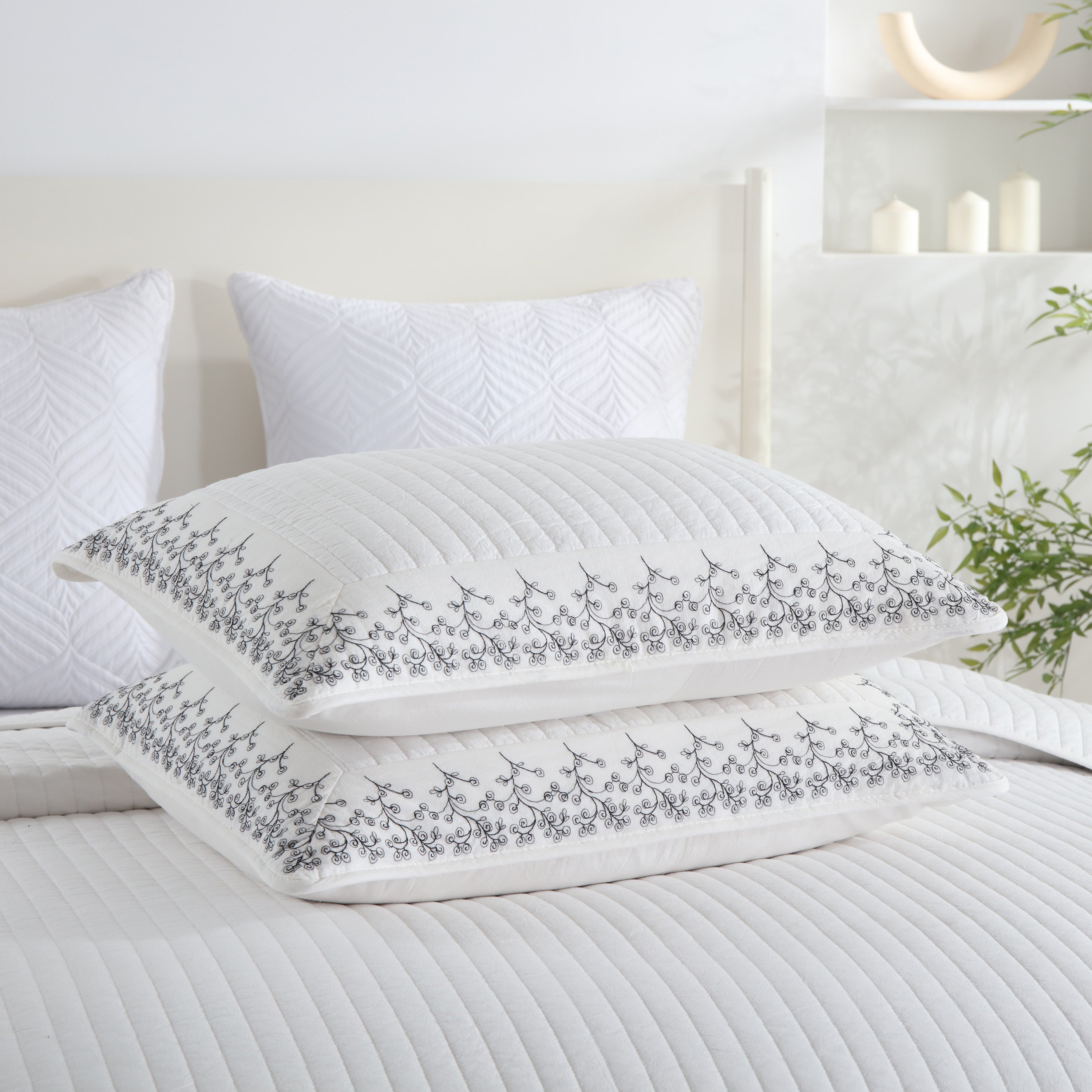 3 Piece 100% Cotton White Striped Embroidered Quilt Bedspread Set TC134
