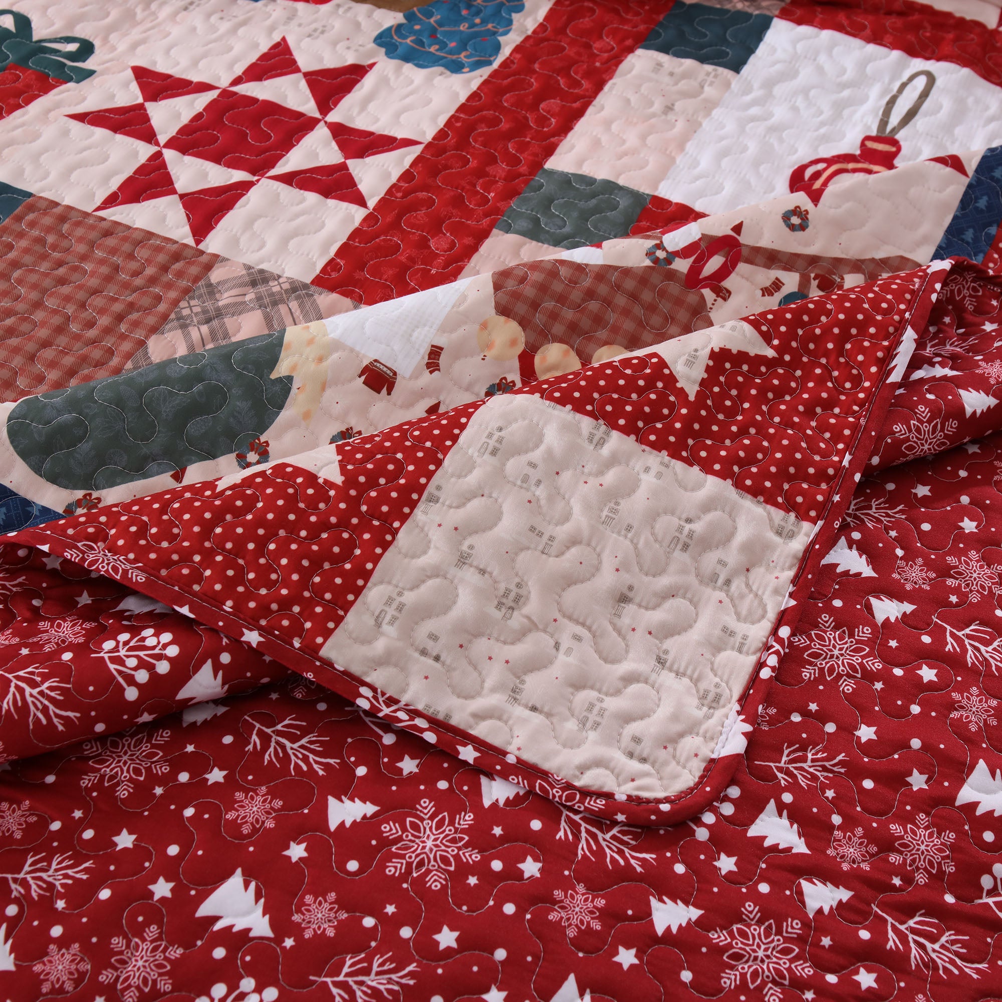3 Piece Reversible Polyester Vintage Christmas Patchwork Quilt Set Holiday Bedspread BY220