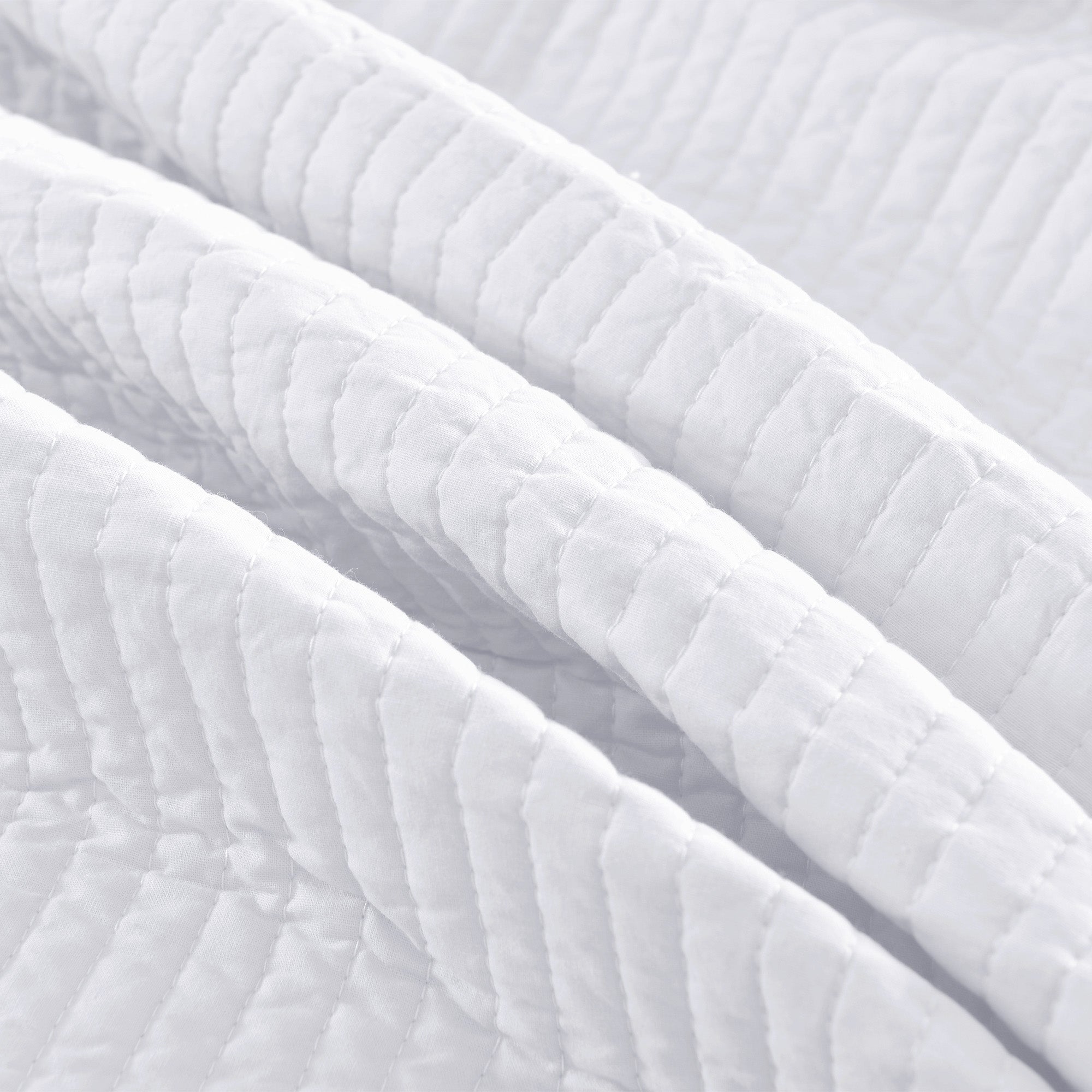 Luxury Embroidered 100% Cotton Quilt Set - 3 Piece Bedspread