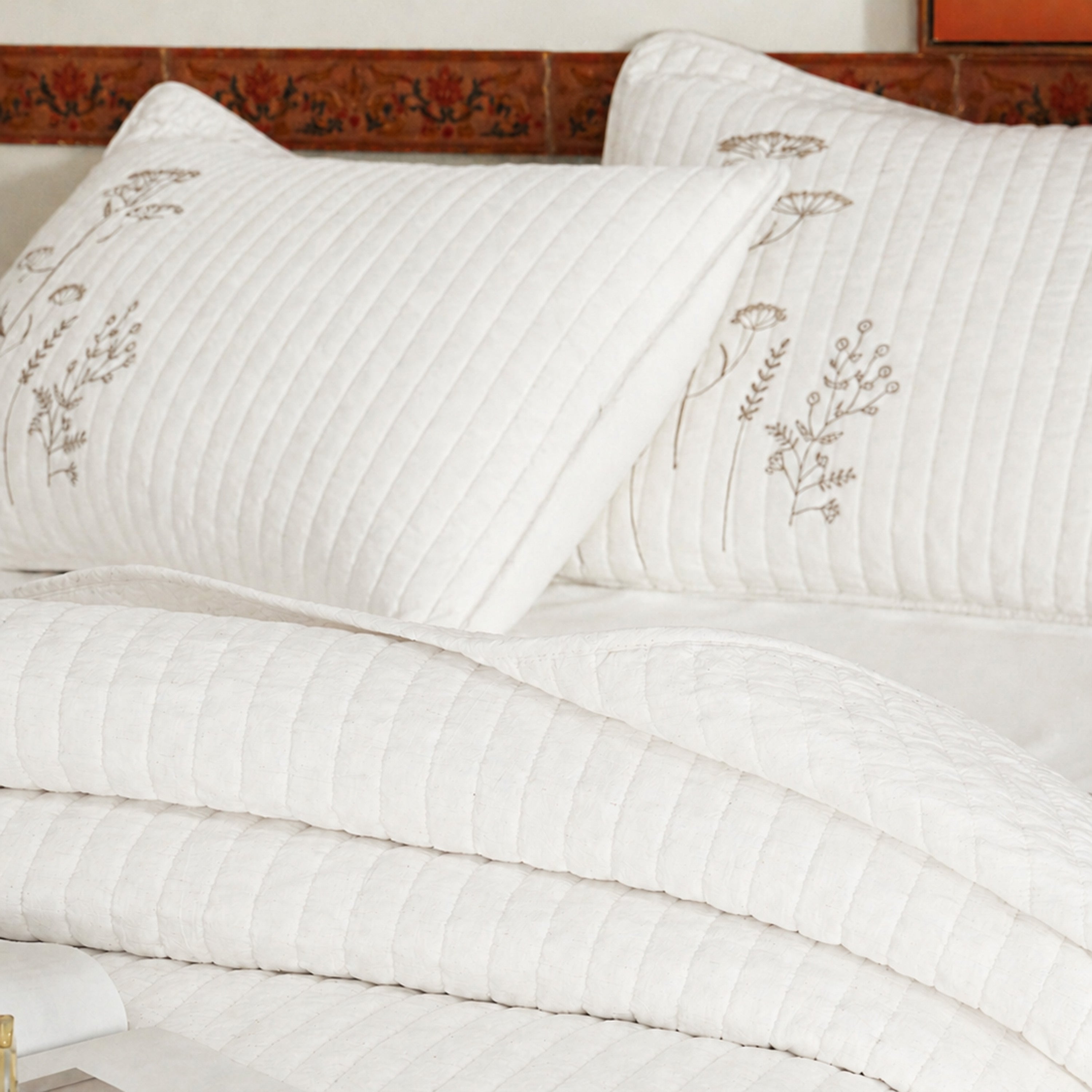 3 Piece 100% Cotton Floral Embroidered Quilt Bedspread Set TC157