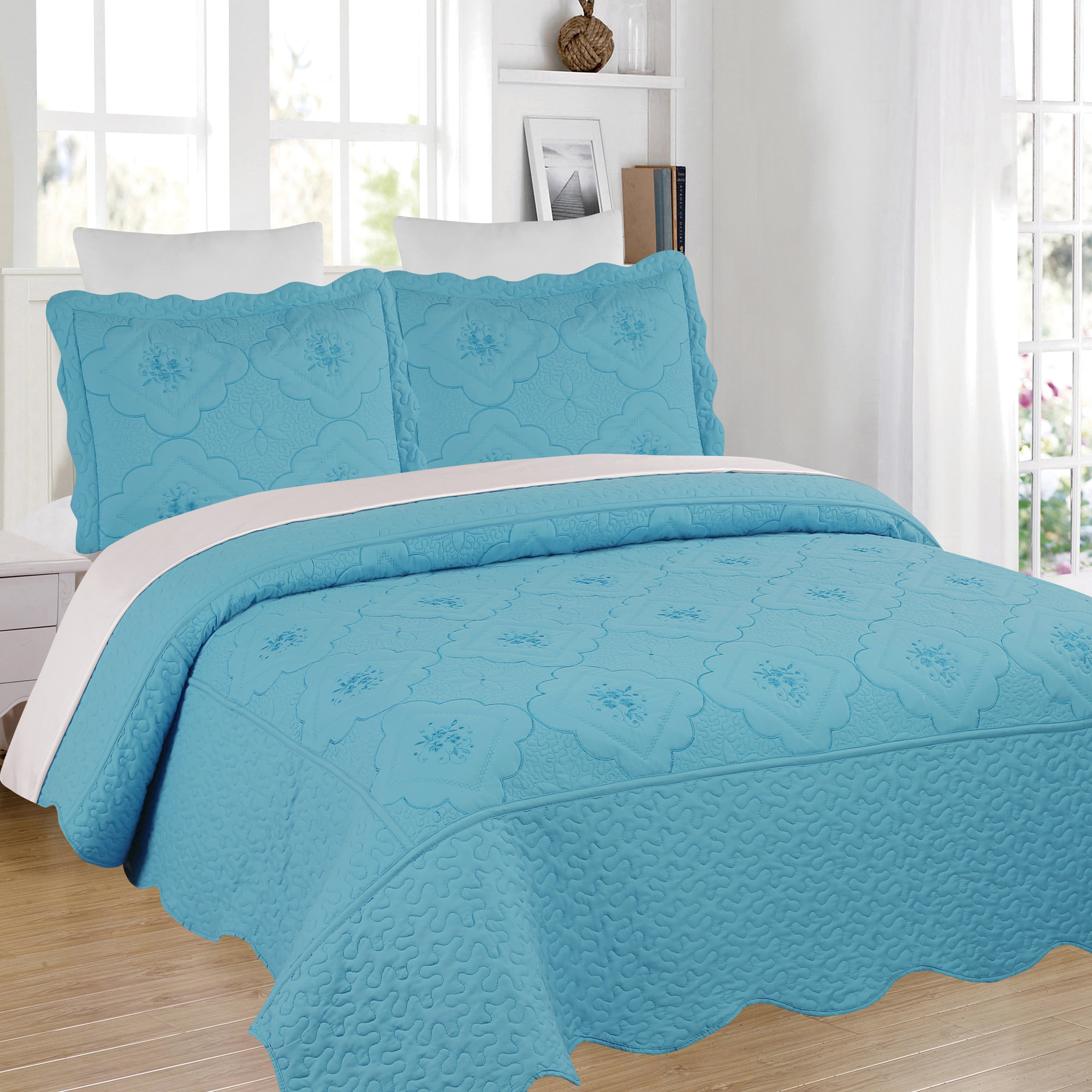 3 Piece Floral Embroidered Quilted Bedspread Set