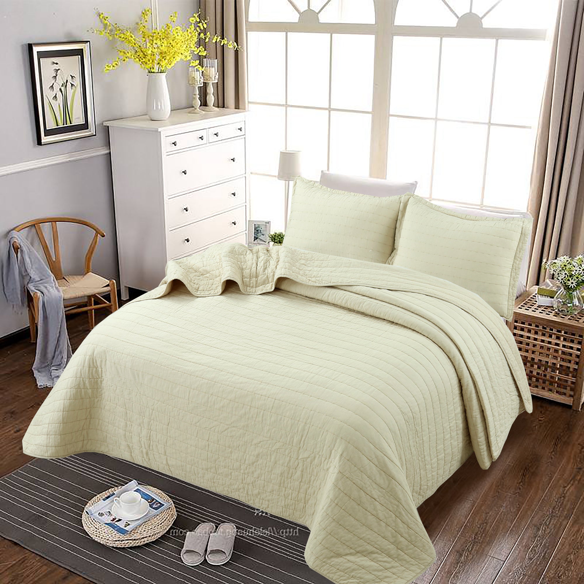 3 Piece 100% Cotton Quilt Set, Oversized Lightweight Channel Quilted Bedspread