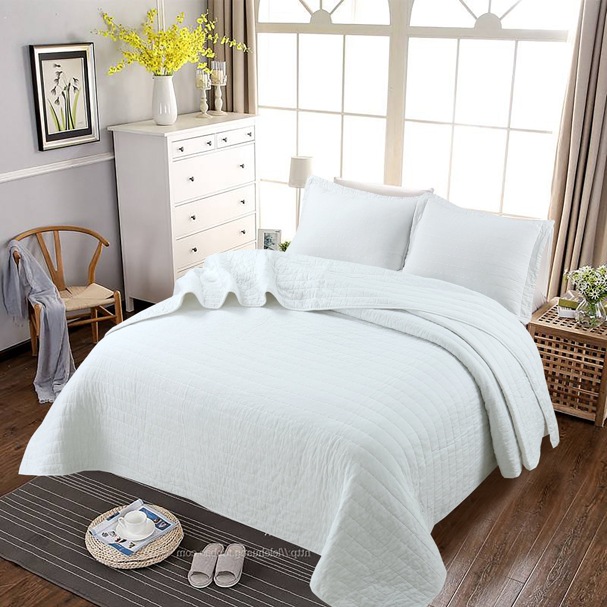 3 Piece 100% Cotton Quilt Set, Oversized Lightweight Channel Quilted Bedspread