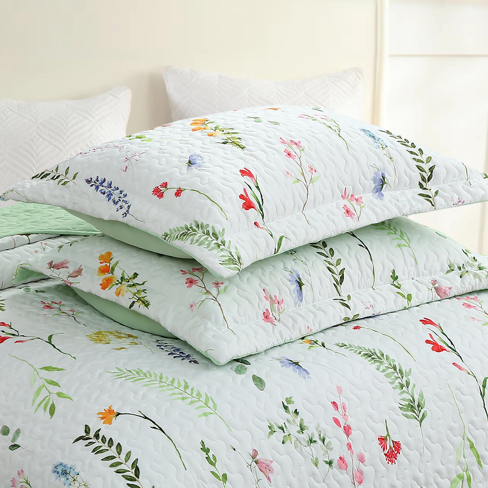 3 Piece Botanical Floral Quilt Set – Lightweight Garden Flower Bedspread ME505