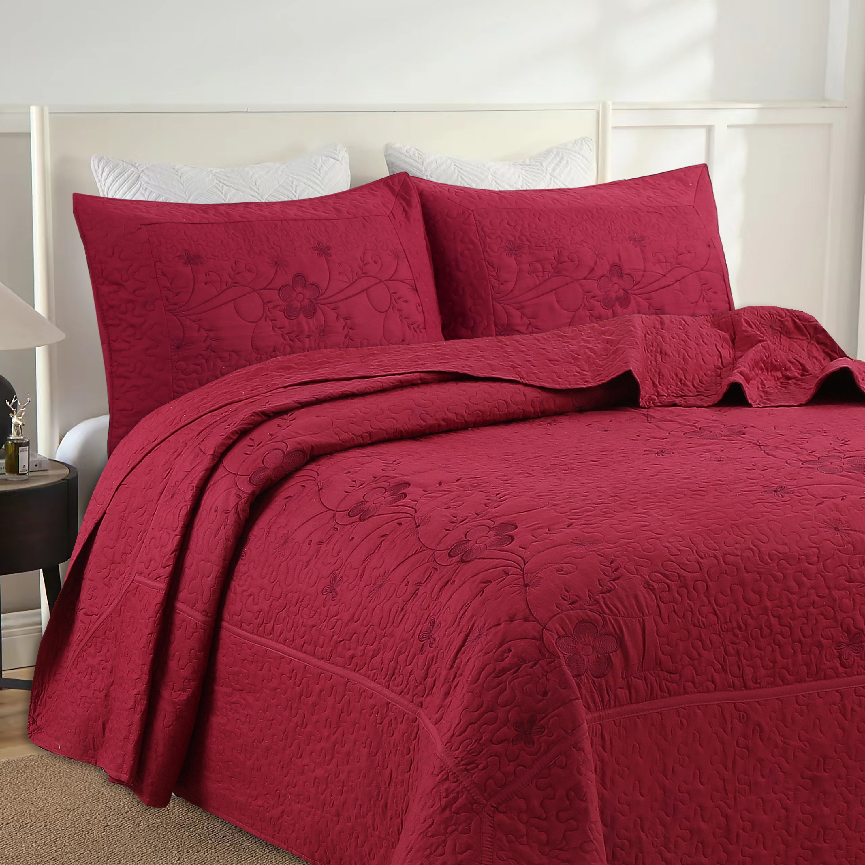 3 Piece Queen Size Embroidered Floral Quilt Bedspread Set
