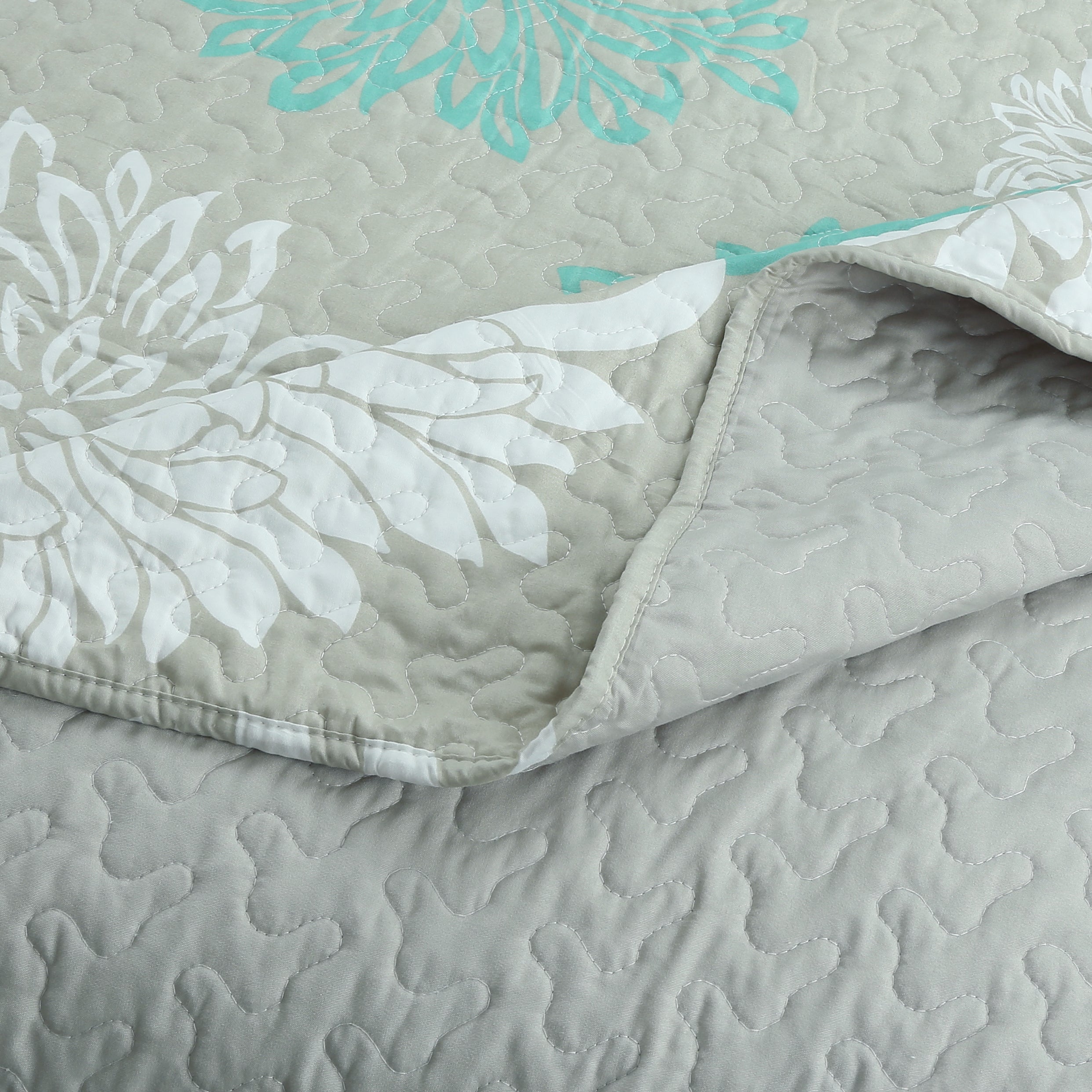 3 Piece Printed Leaf Lightweight Quilt Bedspread Set ME510