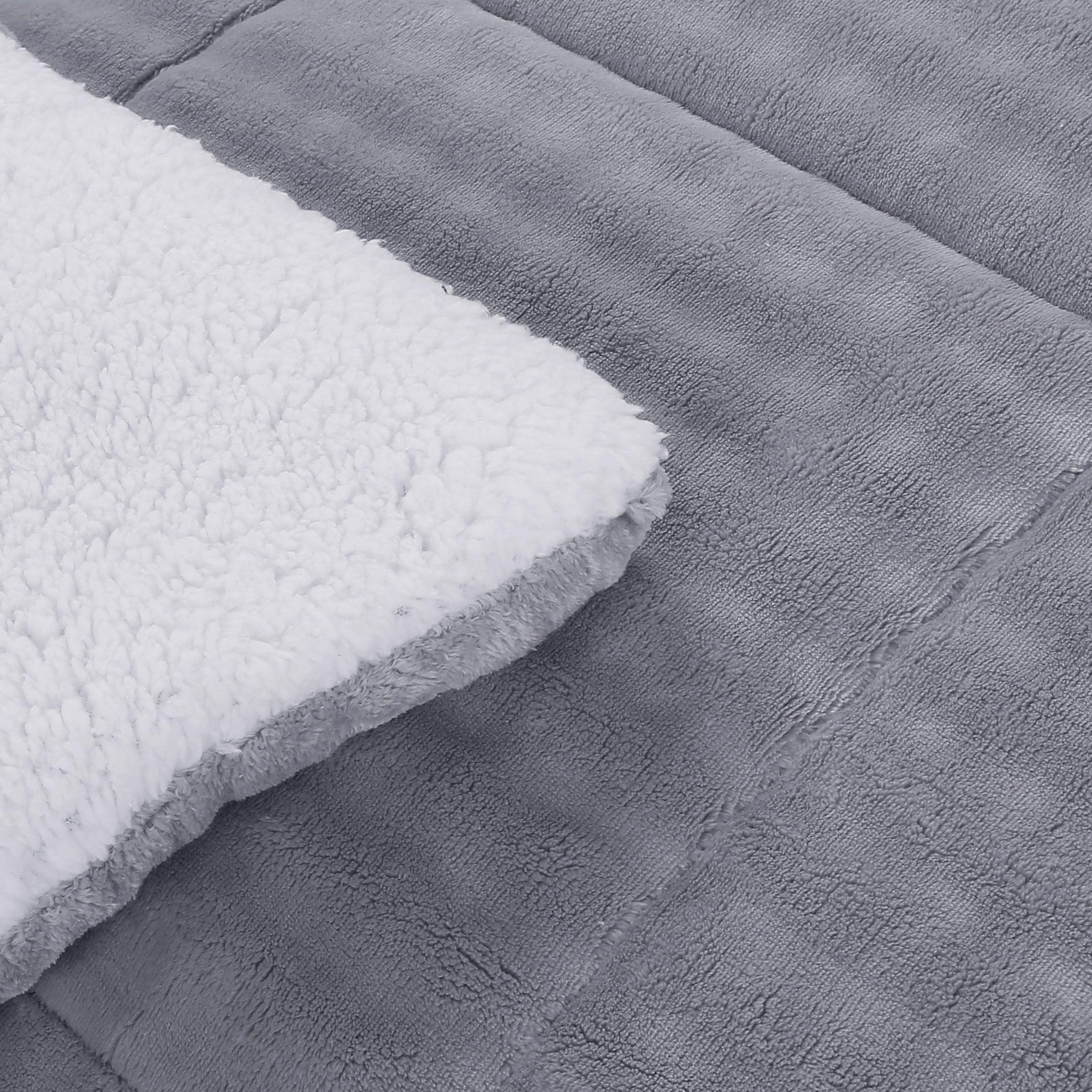 3 Piece Plush Flannel Comforter Set – Soft Bubble Velvet