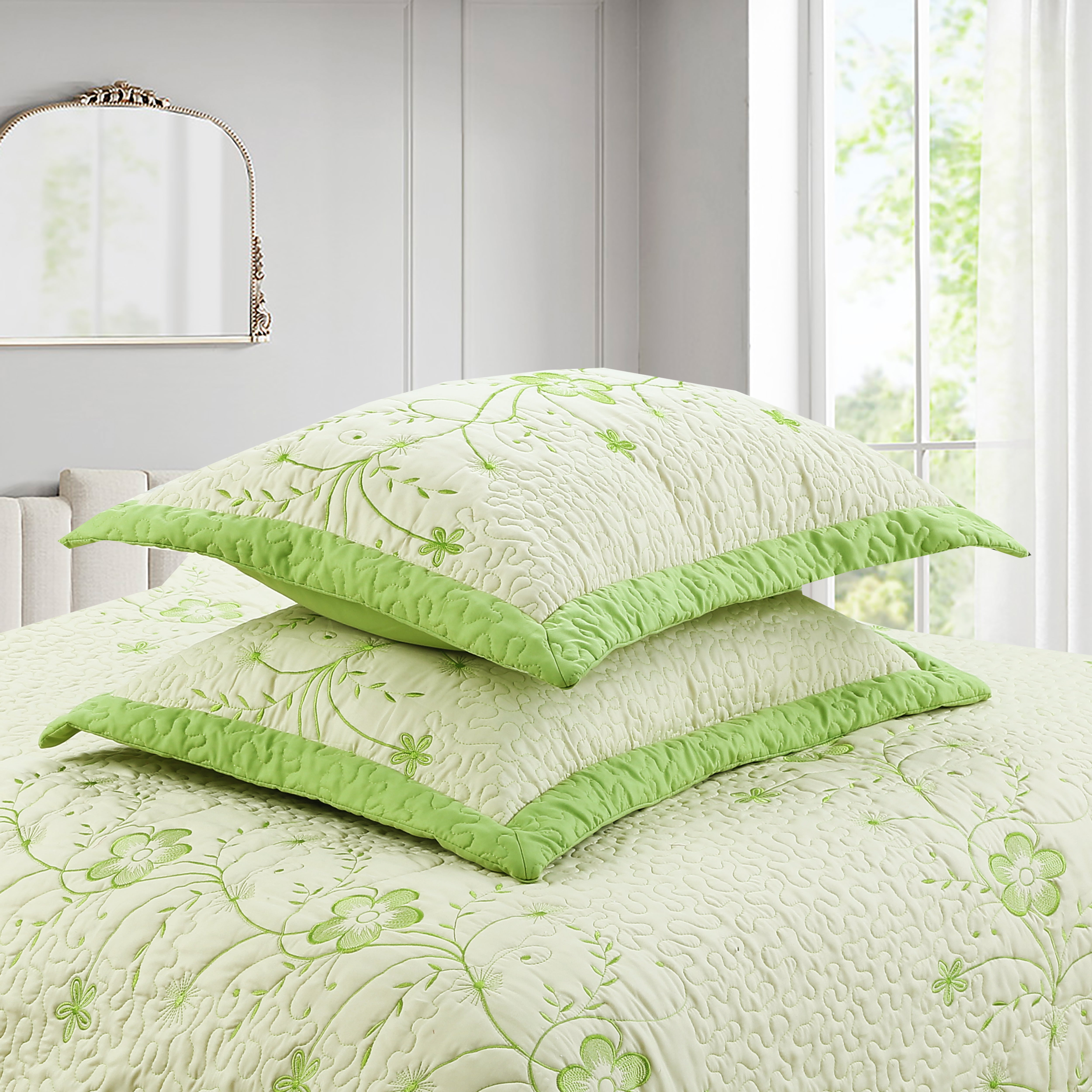 3 Piece Queen Size Embroidered Floral Quilt Bedspread Set