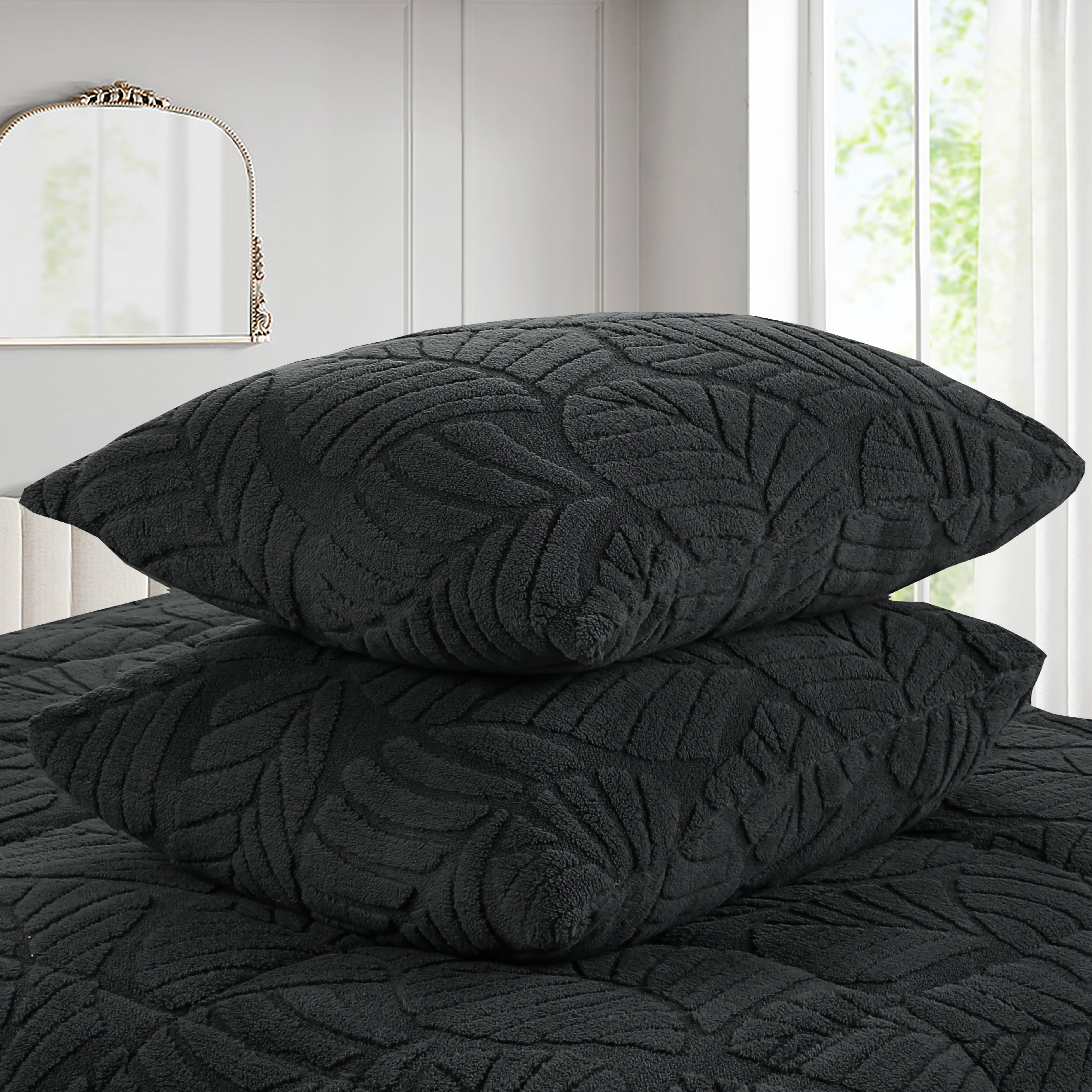 Soft 3 Piece Leaf Pattern Jacquard Plush Comforter Set MEL