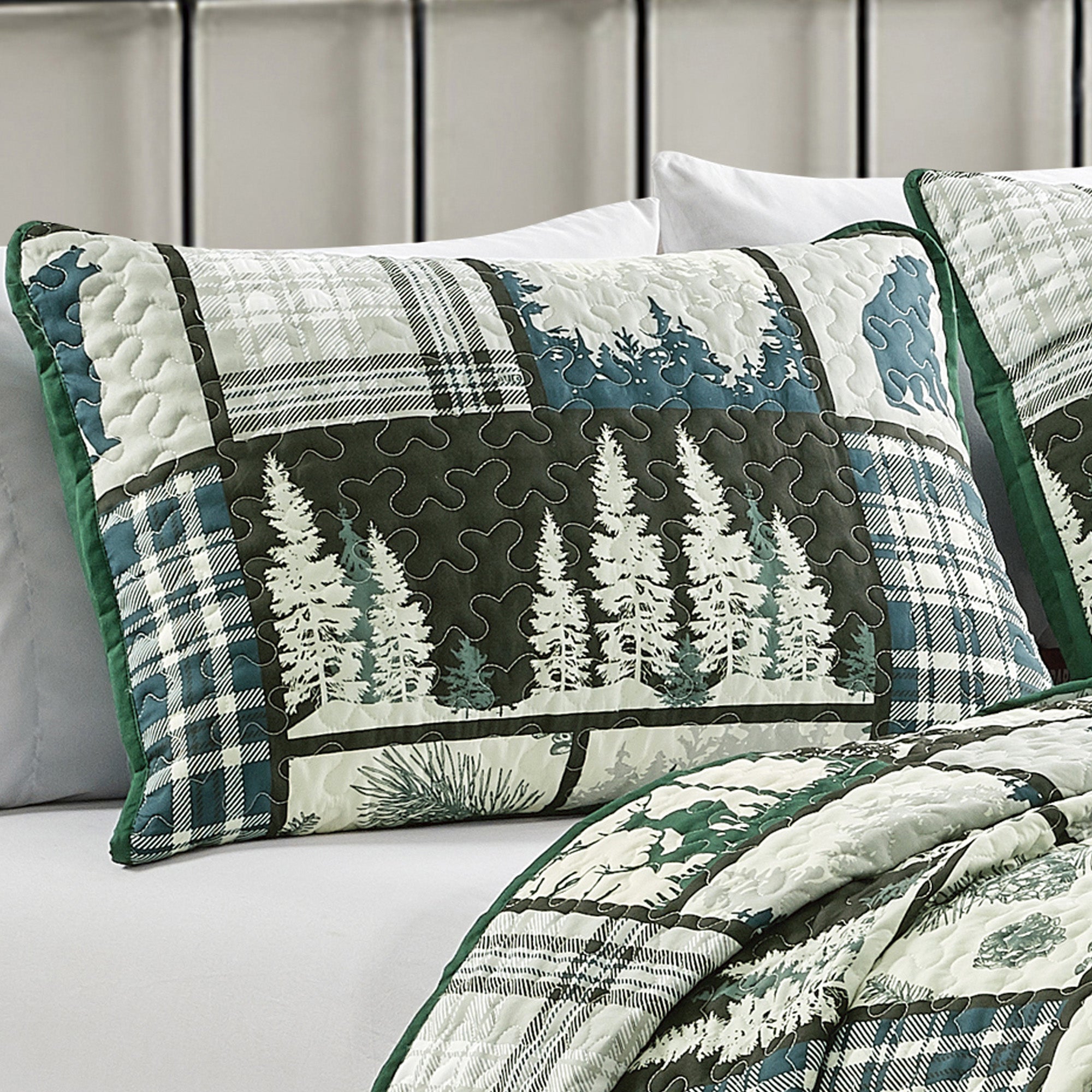 3 Piece Rustic Lodge Quilt Set - Bear Forest Plaid Bedspread 22672