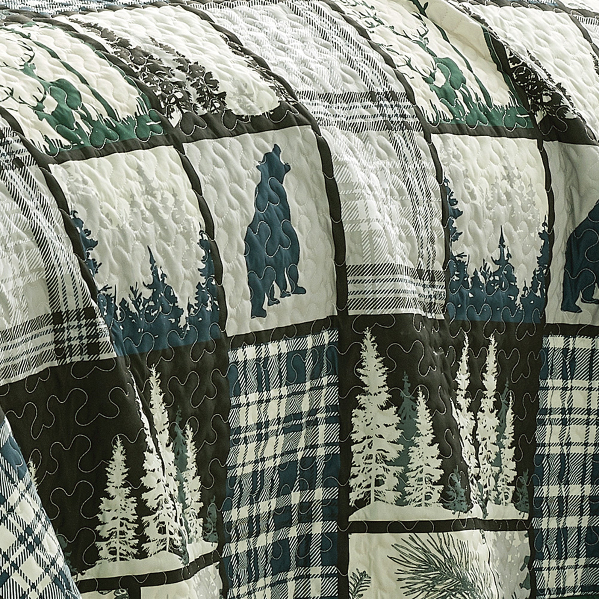 3 Piece Rustic Lodge Quilt Set - Bear Forest Plaid Bedspread 22672