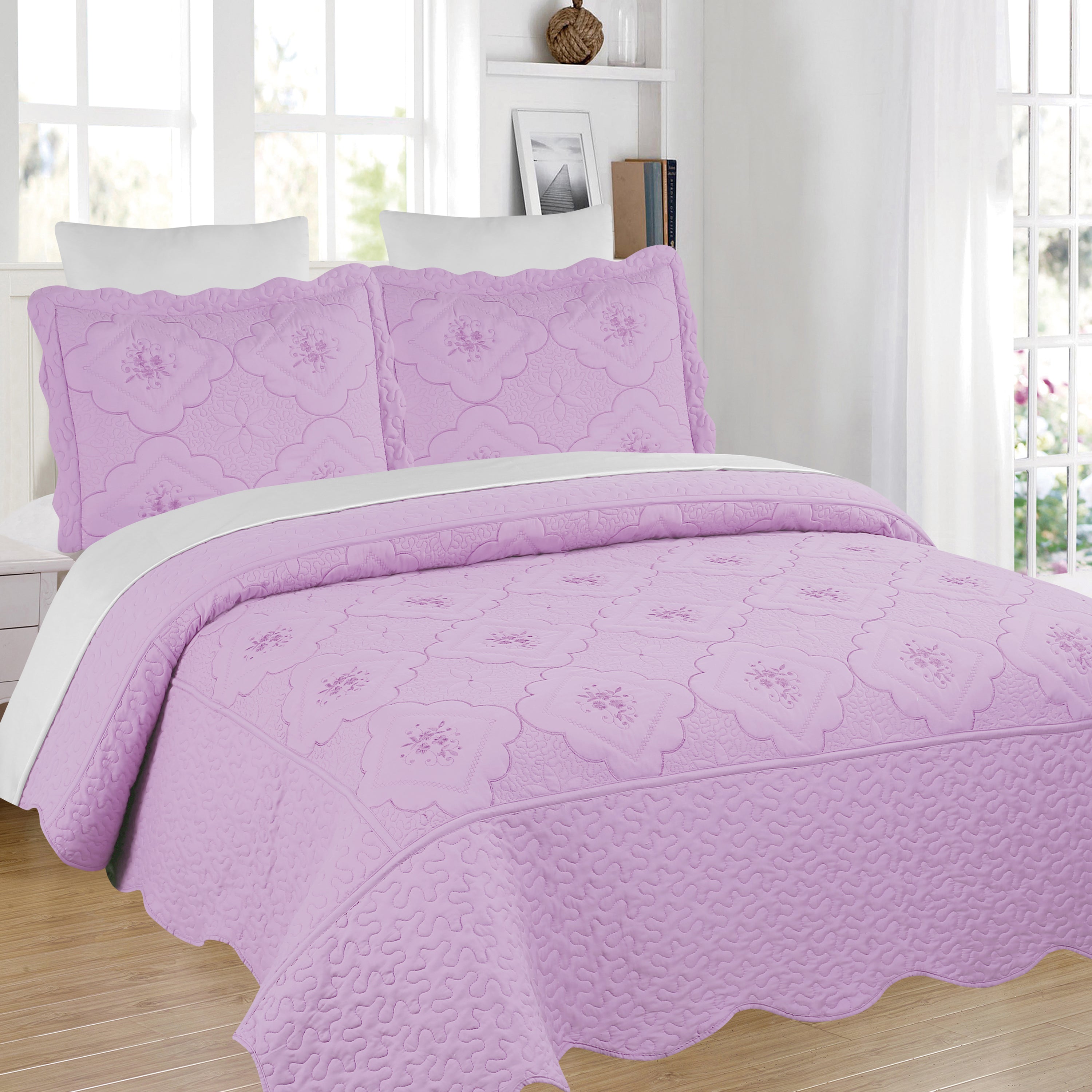 3 Piece Floral Embroidered Quilted Bedspread Set