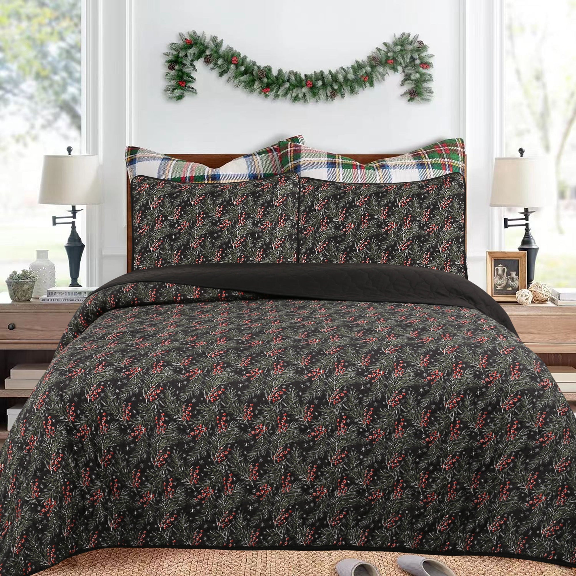 3 Piece Christmas Holly Berry Quilt Set Holiday Pine Branch Bedspread