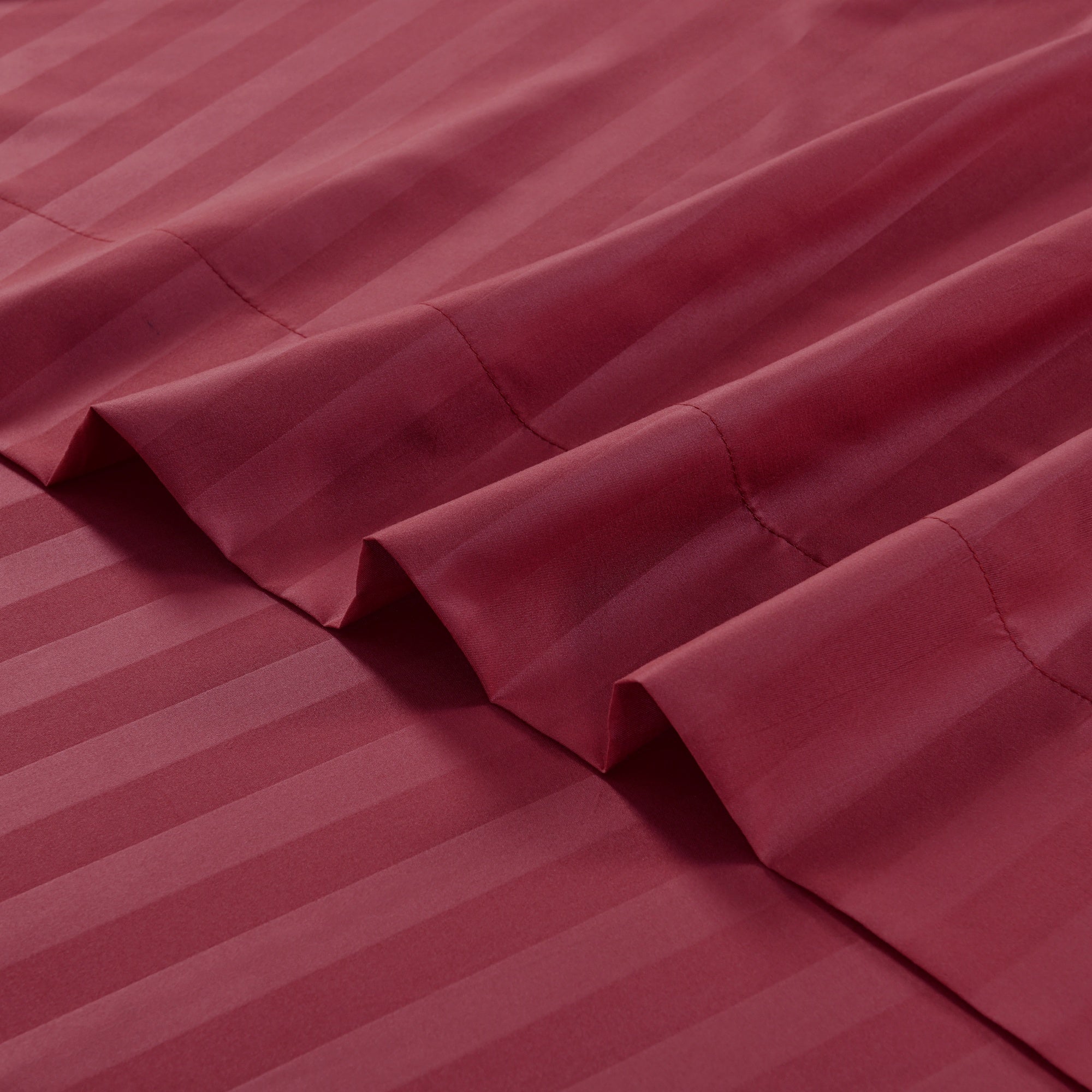3/4 Piece Luxury Stripe Bed Sheet Set – Soft Hotel Bedding Collection 35000