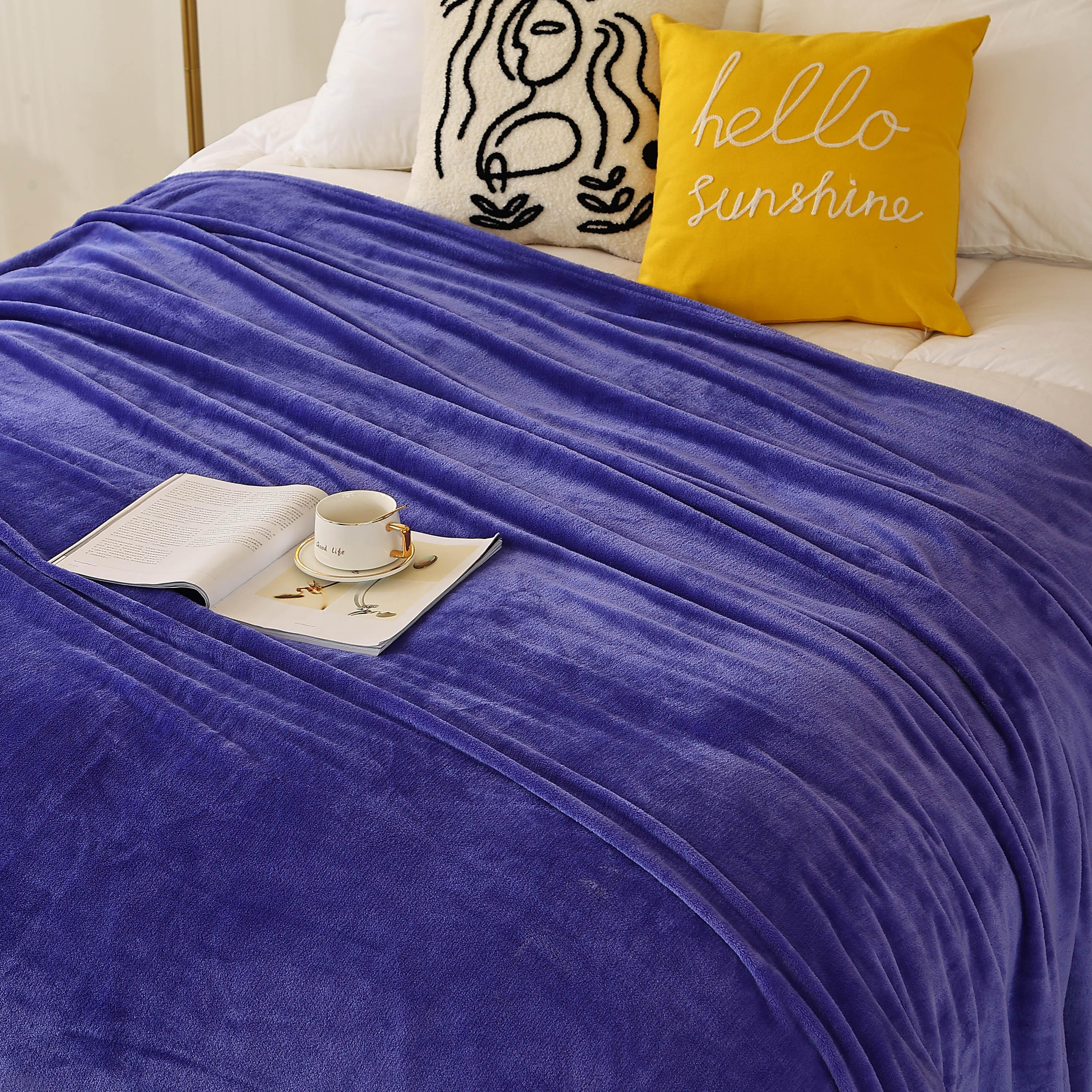 King Size Flannel Fleece Throw Blanket 240GSM Soft Lightweight Plush Cozy Bed Blanket 102 x 90 Inches