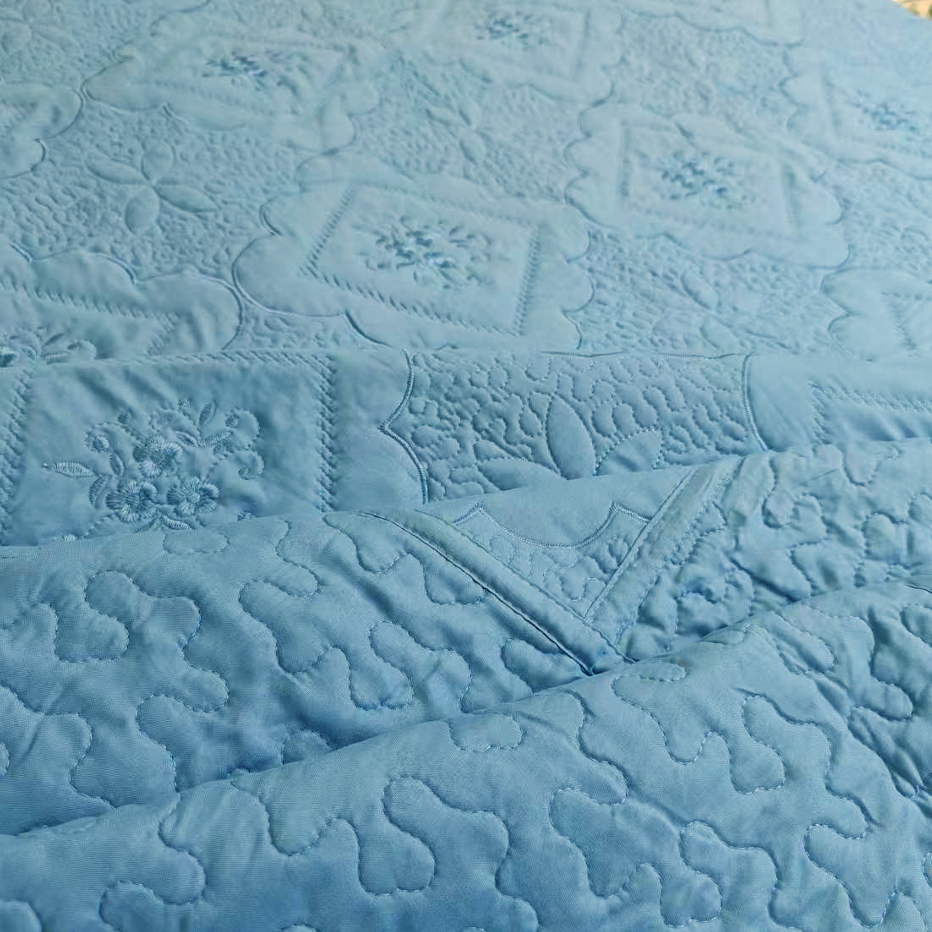 3 Piece Floral Embroidered Quilted Bedspread Set