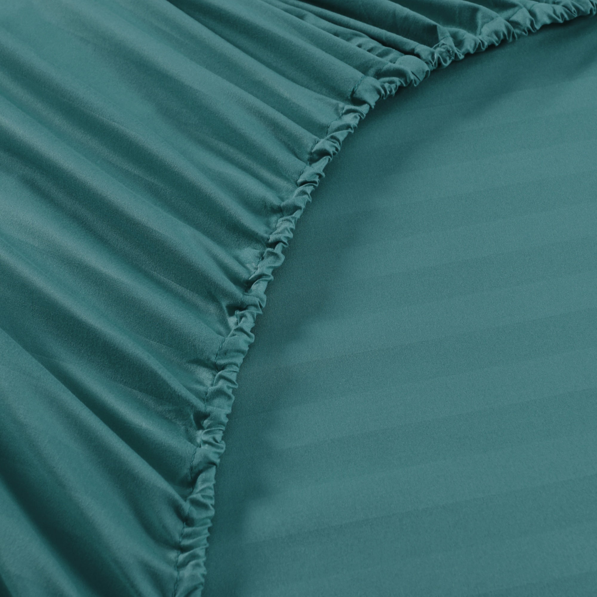 3/4 Piece Luxury Stripe Bed Sheet Set – Soft Hotel Bedding Collection 35000