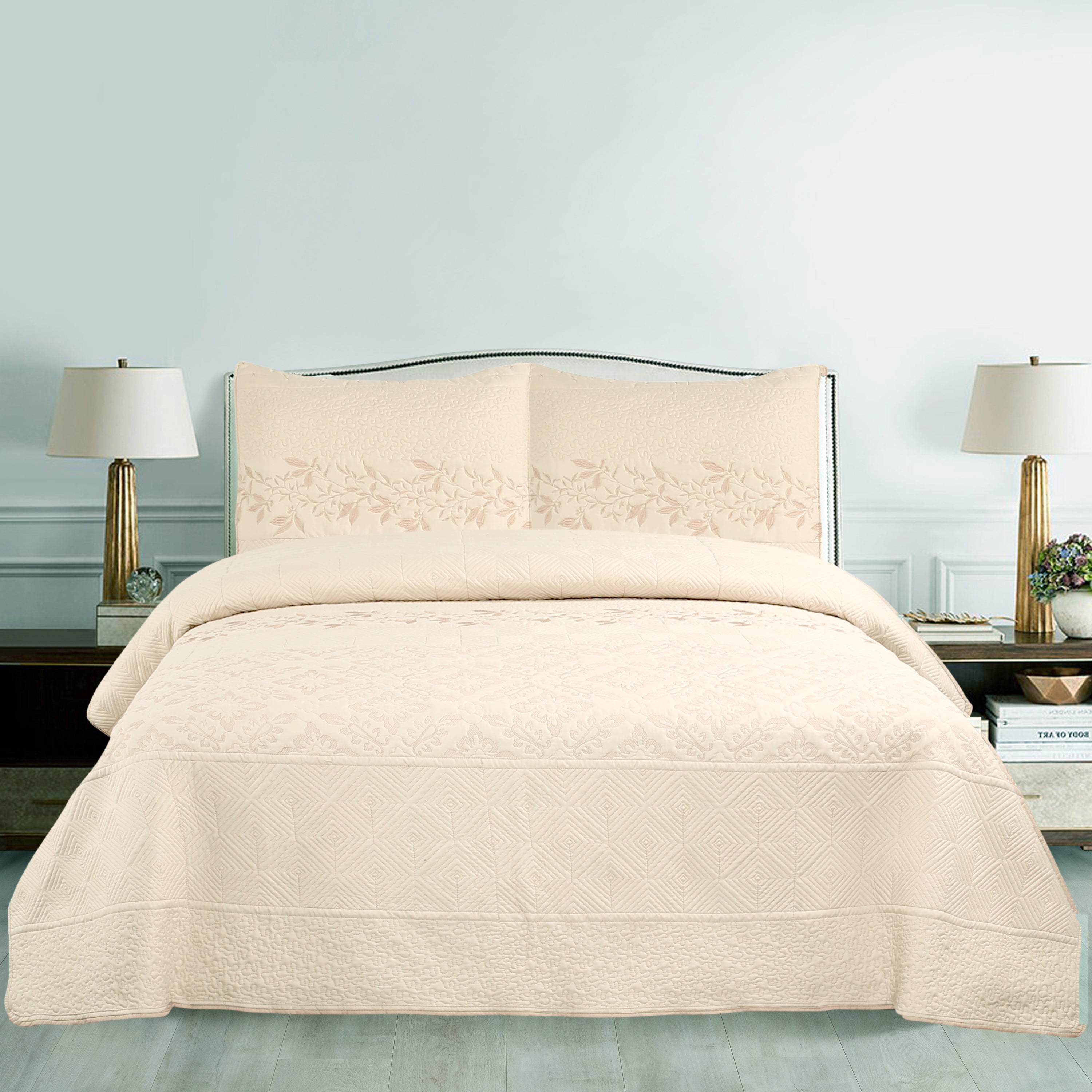 3 Piece Elegant Embroidered Quilt Set – Textured Floral & Geometric Bedspread