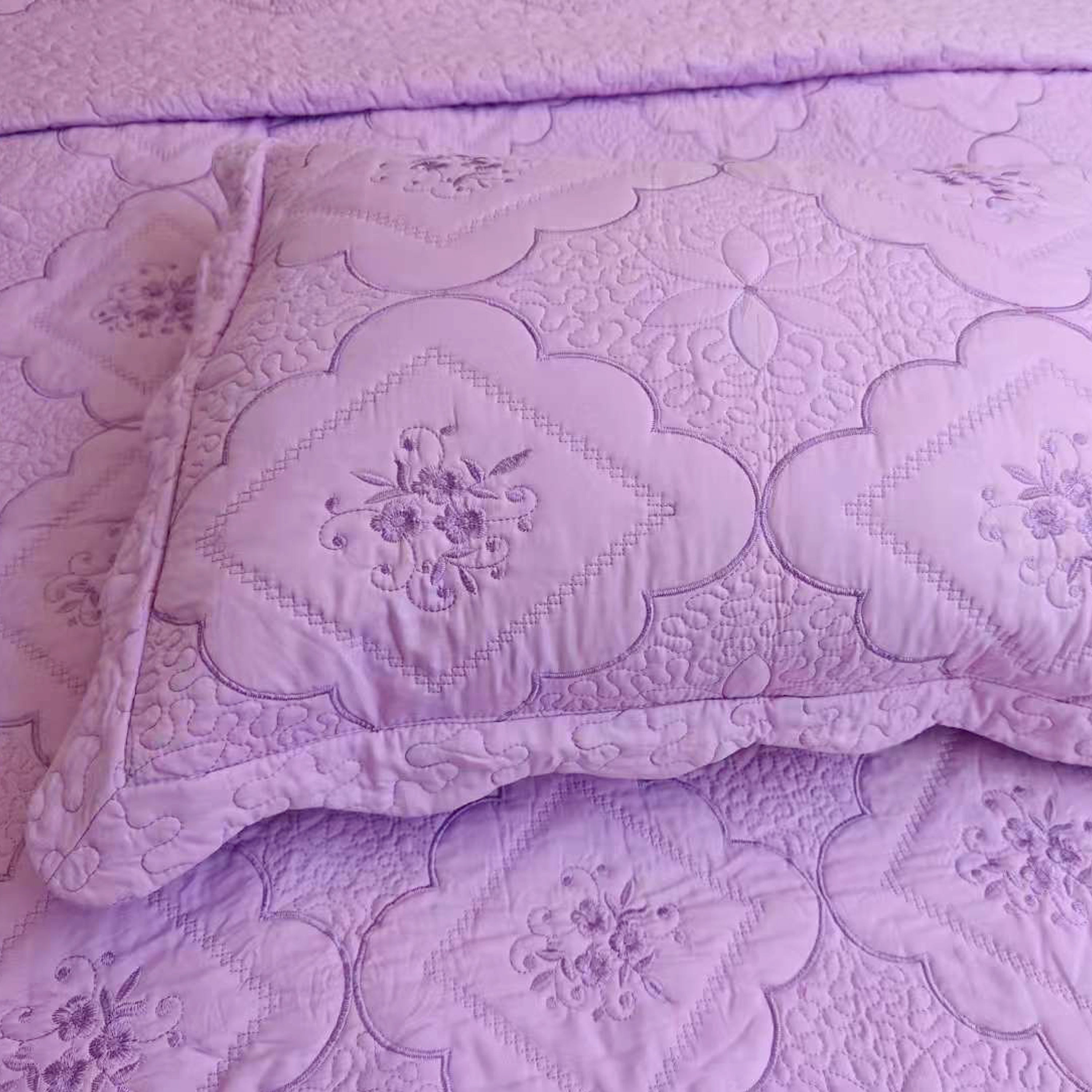 3 Piece Floral Embroidered Quilted Bedspread Set