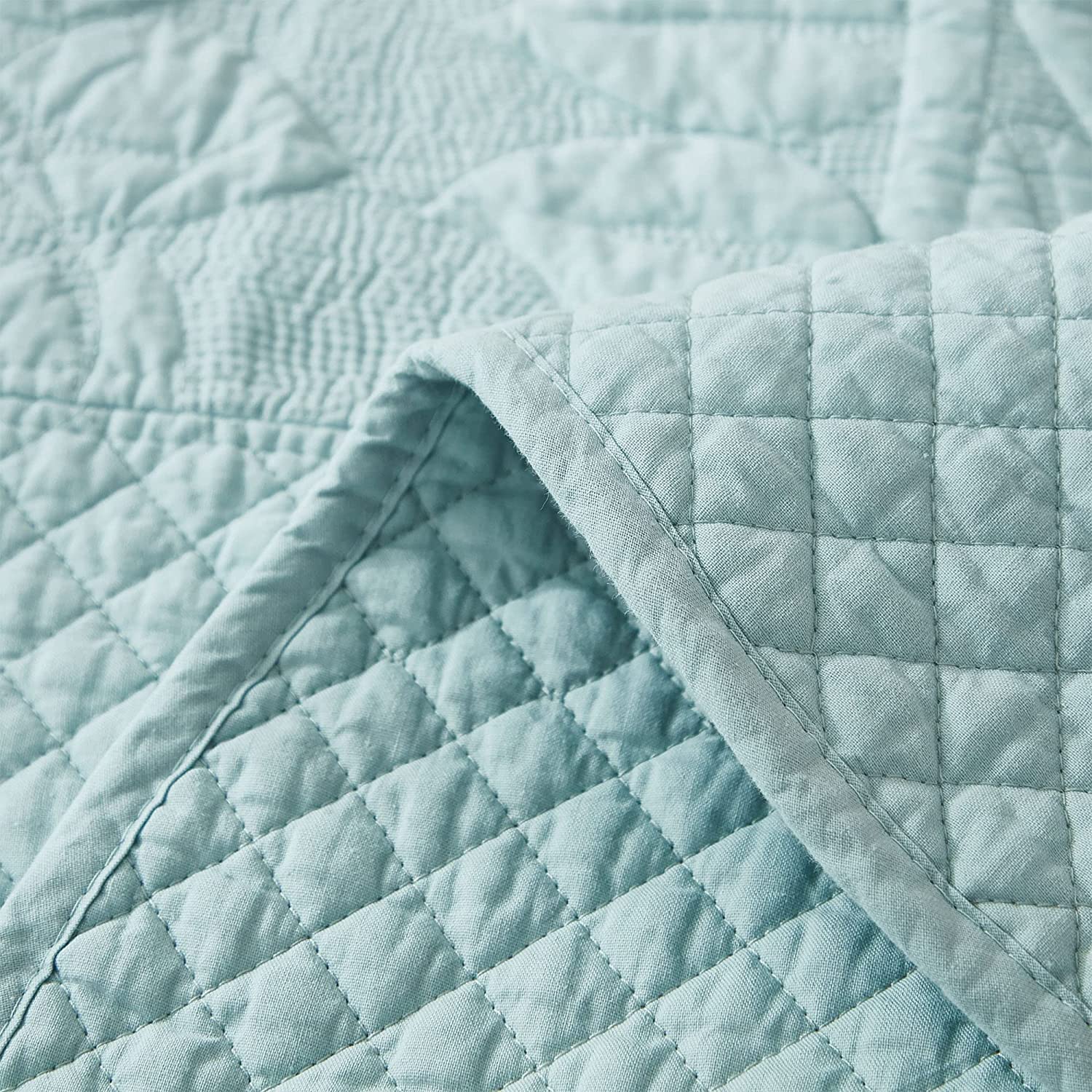 3 Piece 100% Cotton Embroidered Quilt Set – Botanical Farmhouse Bedspread