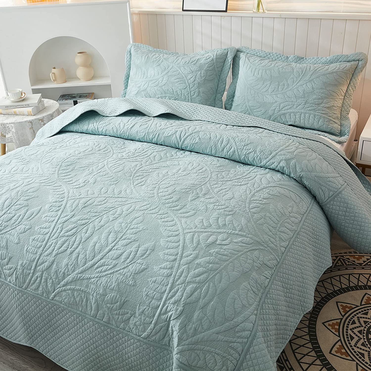 3 Piece 100% Cotton Embroidered Quilt Set – Botanical Farmhouse Bedspread