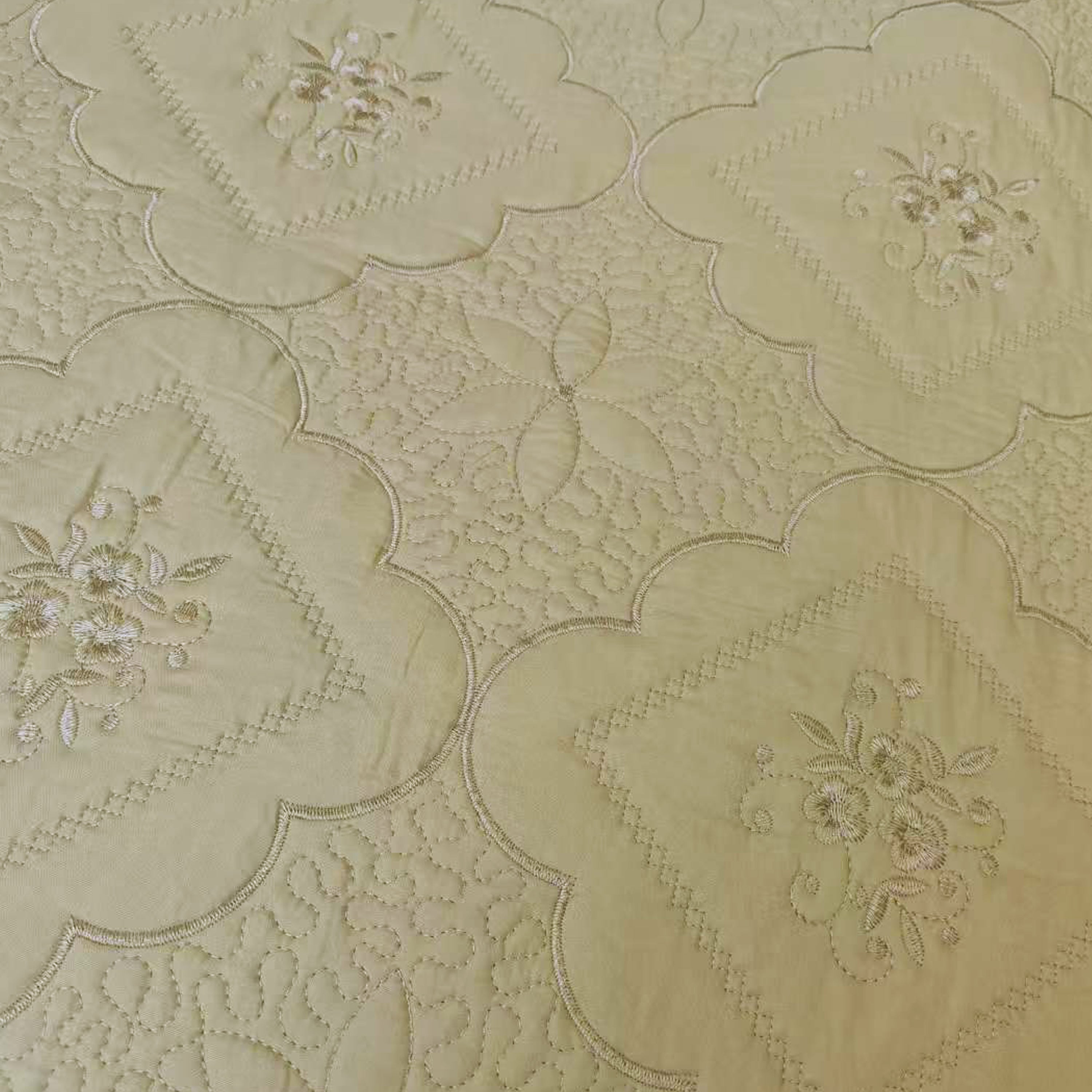3 Piece Floral Embroidered Quilted Bedspread Set