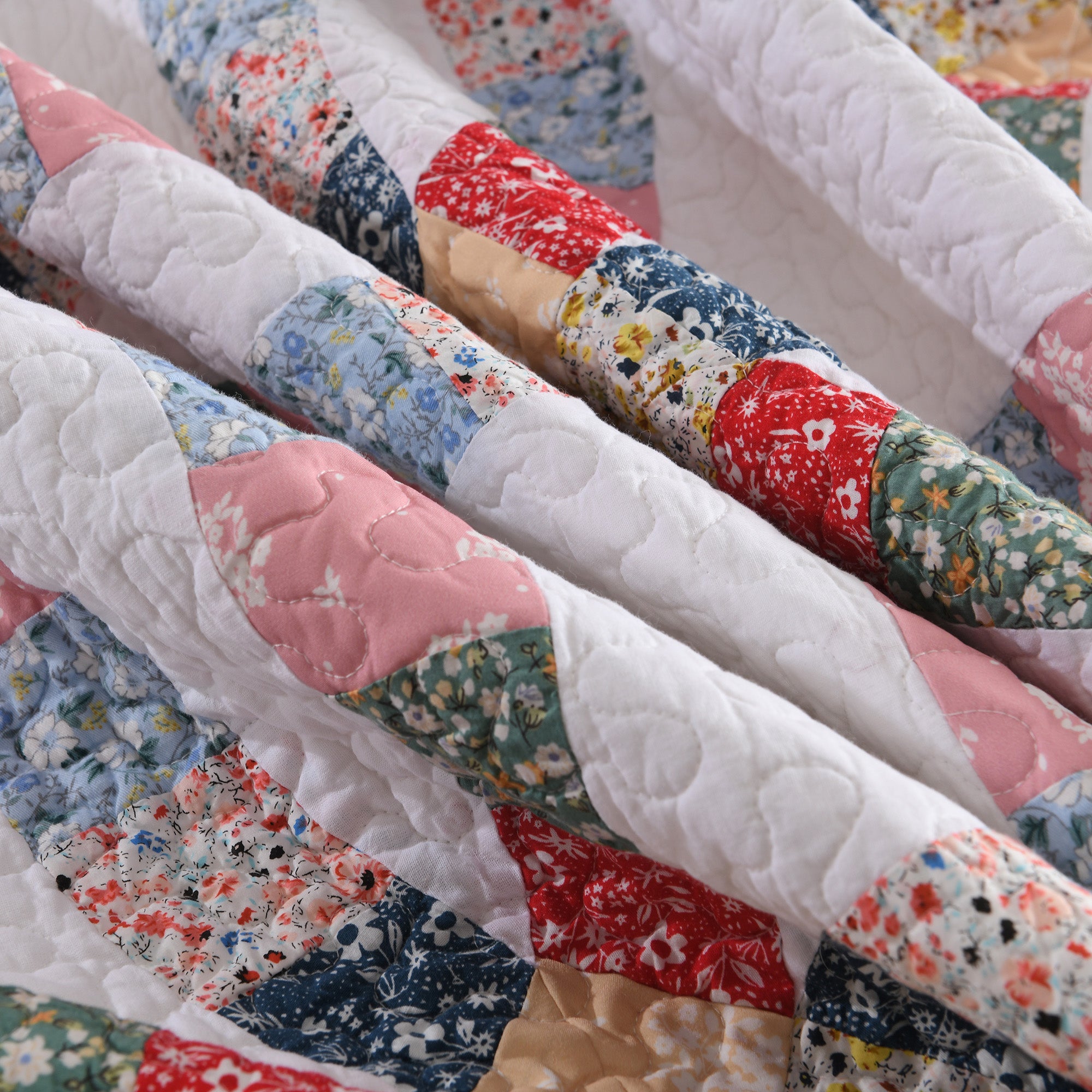 3 Piece 100% Cotton Double-Ring Patchwork Quilt Bedspread Set CP325
