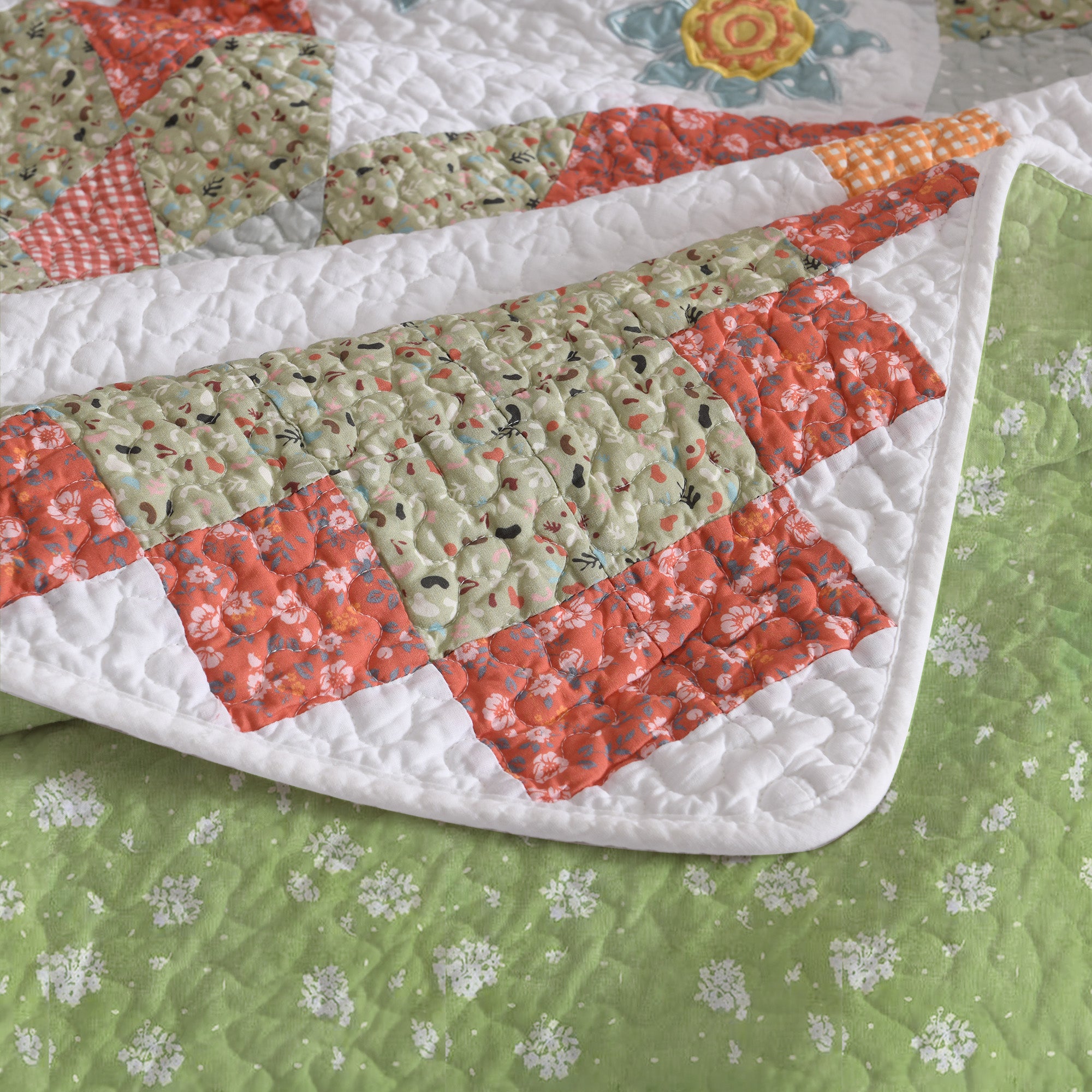 3 Piece 100% Cotton Floral Patchwork Quilt Set – Vintage Country Bedspread CP326