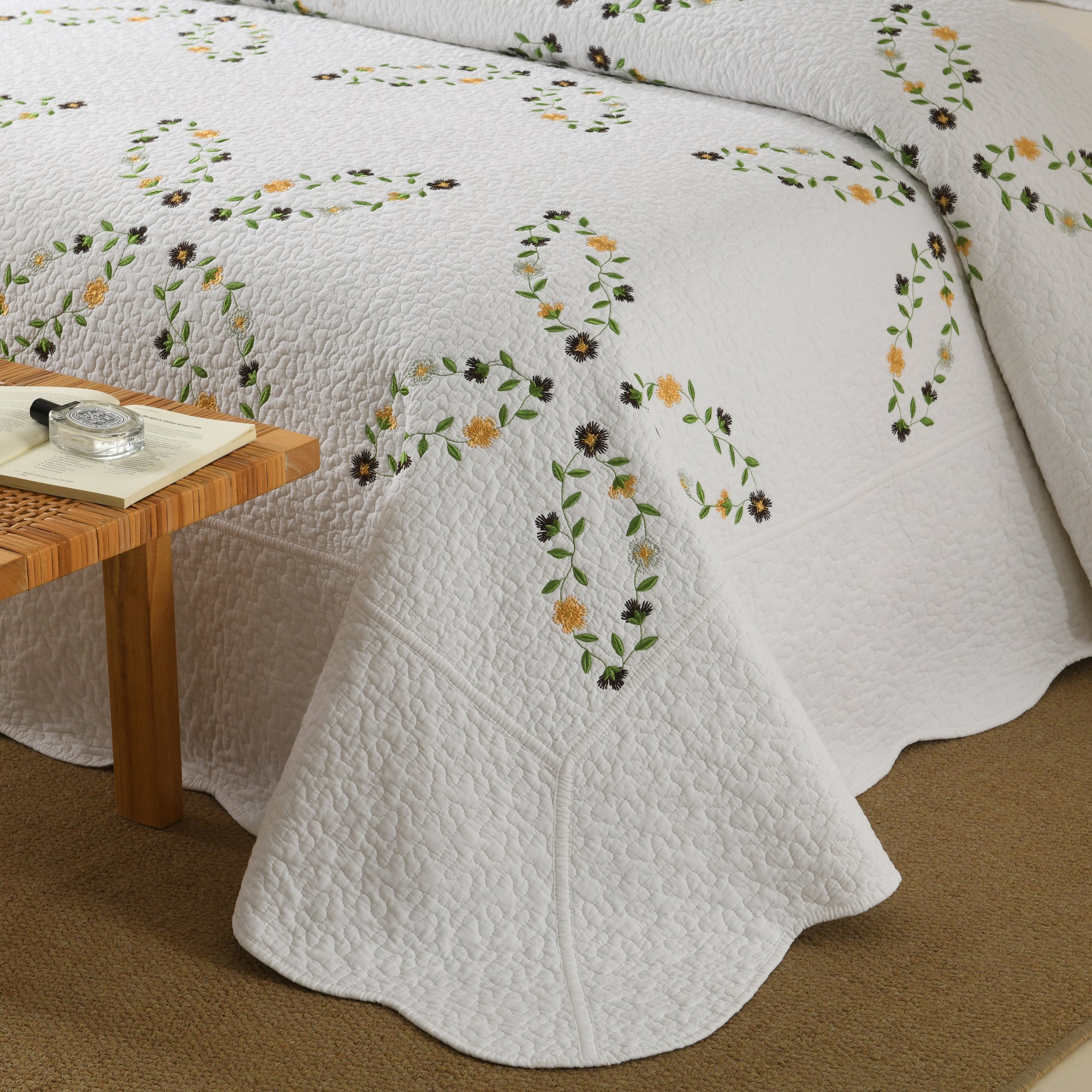 3 Piece 100% Cotton Cover Floral Vine Embroidered Cottage Quilt Bedspread Set ME525