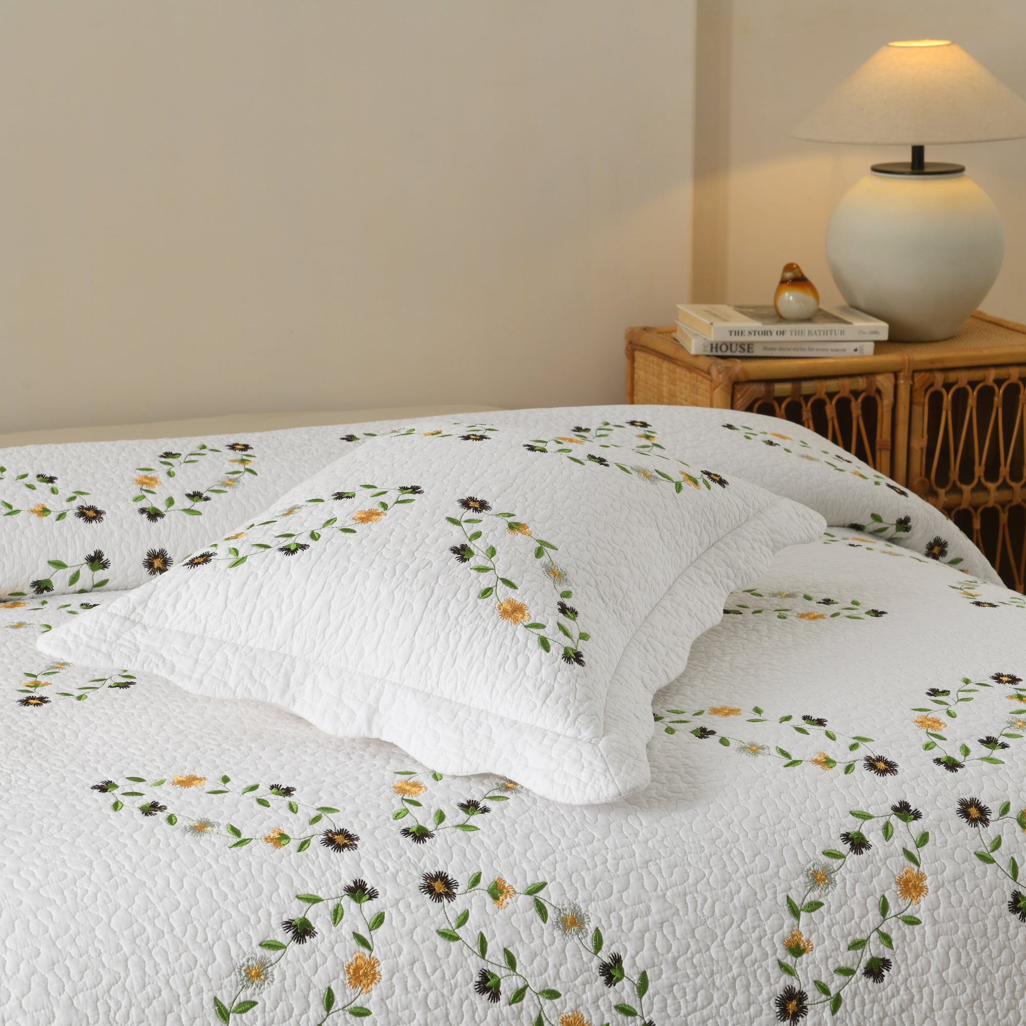 3 Piece 100% Cotton Cover Floral Vine Embroidered Cottage Quilt Bedspread Set ME525